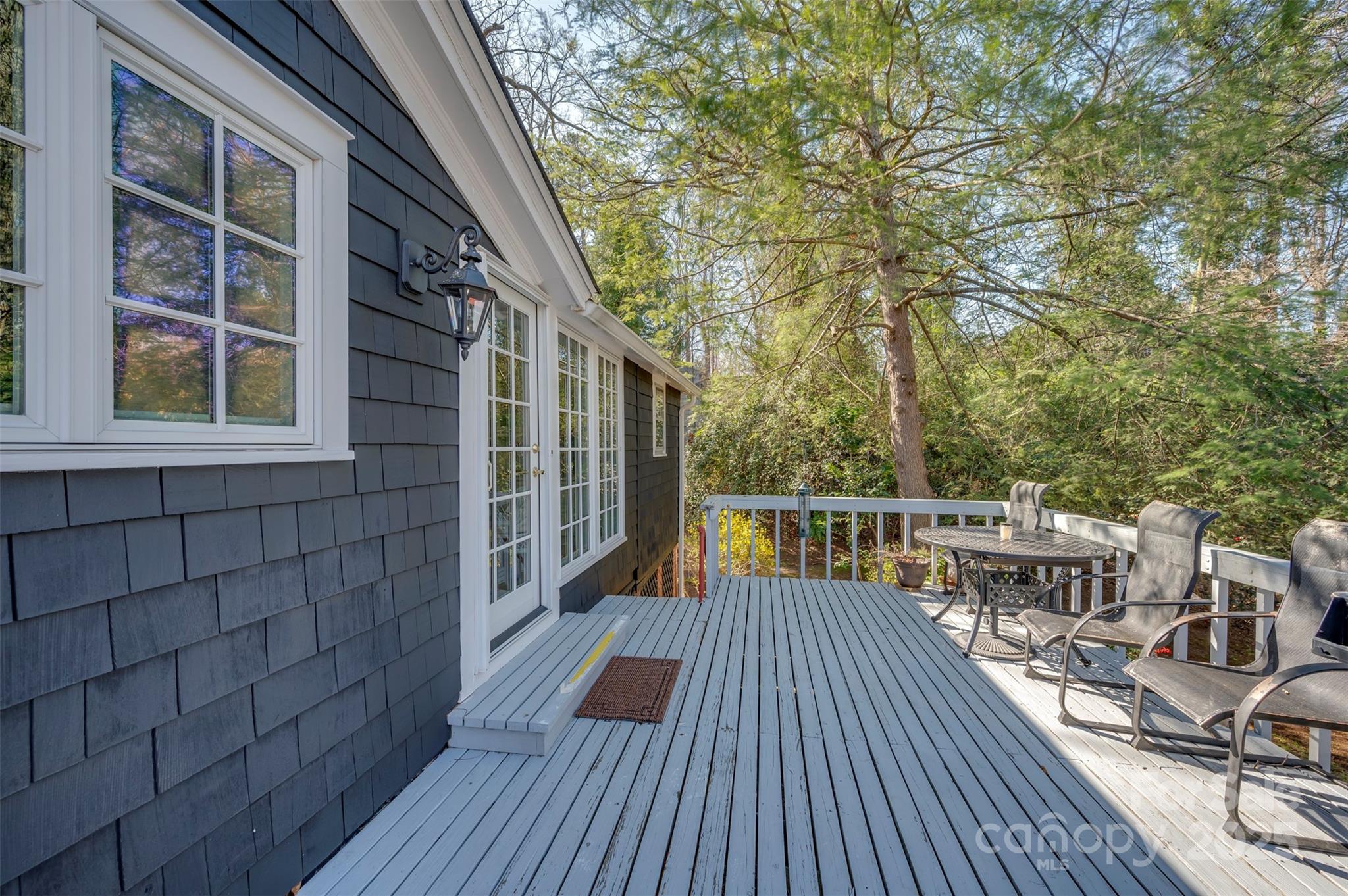 45 Pine Crest Lane — Tryon