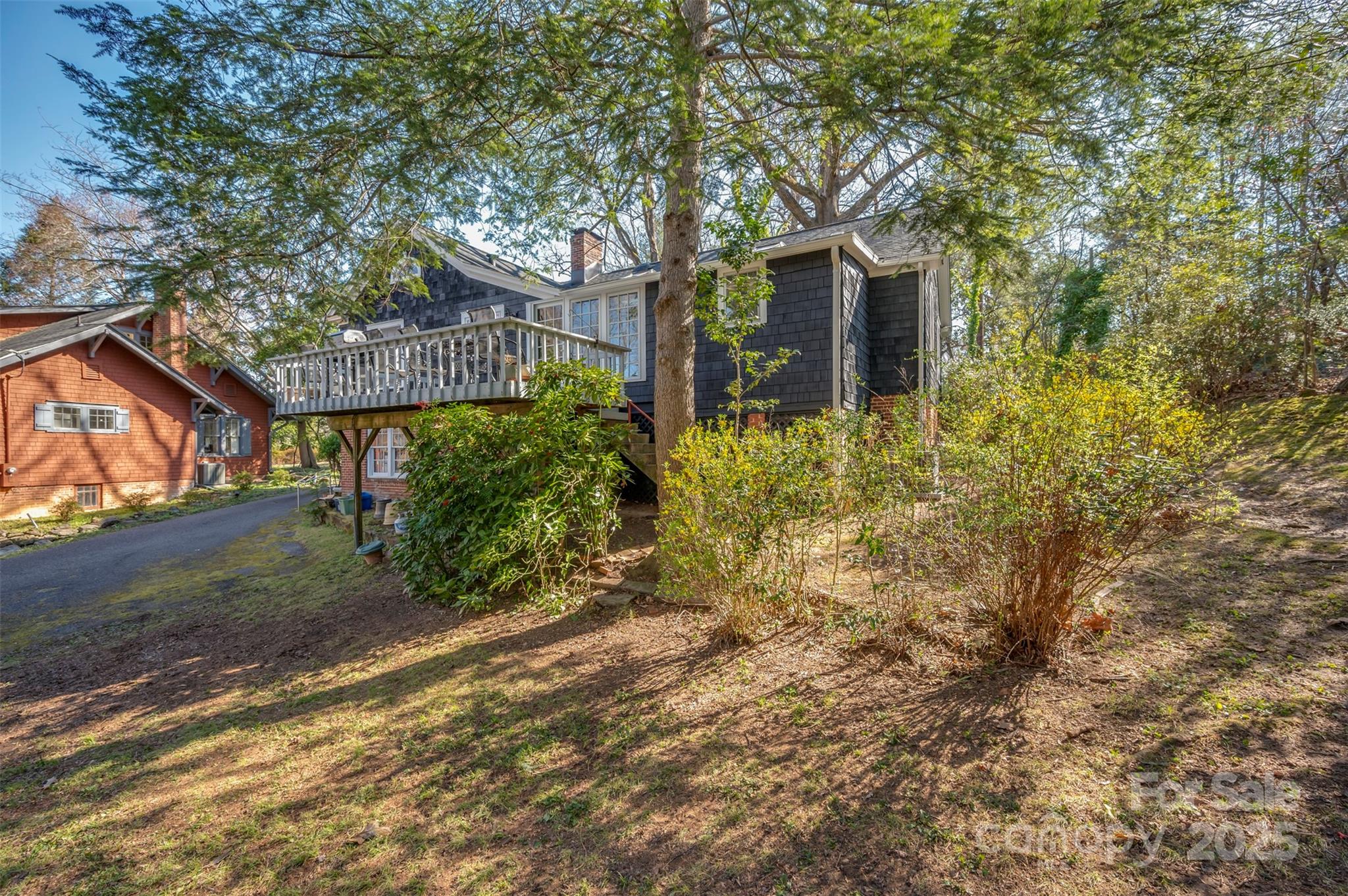 45 Pine Crest Lane — Tryon