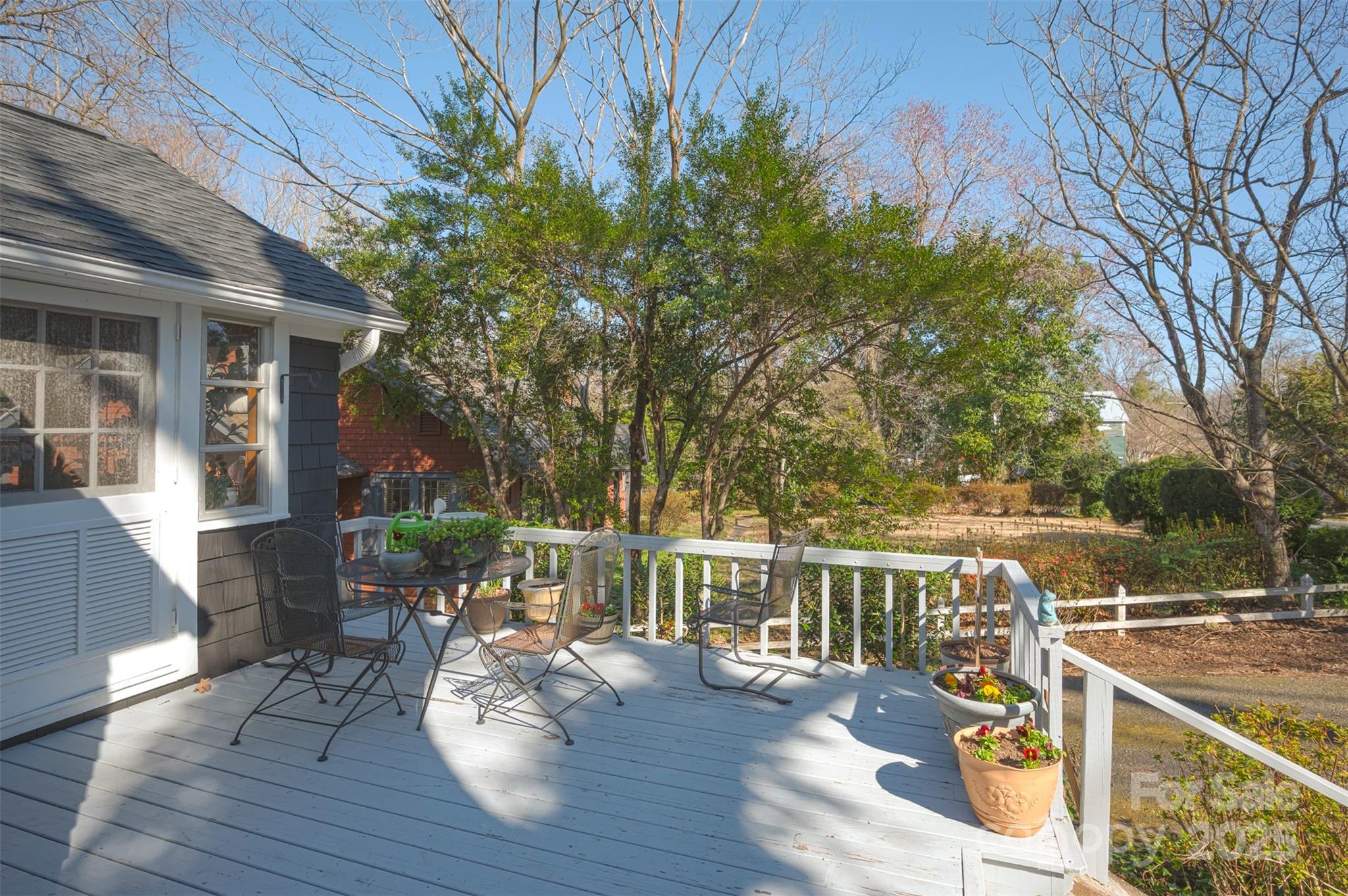 45 Pine Crest Lane — Tryon