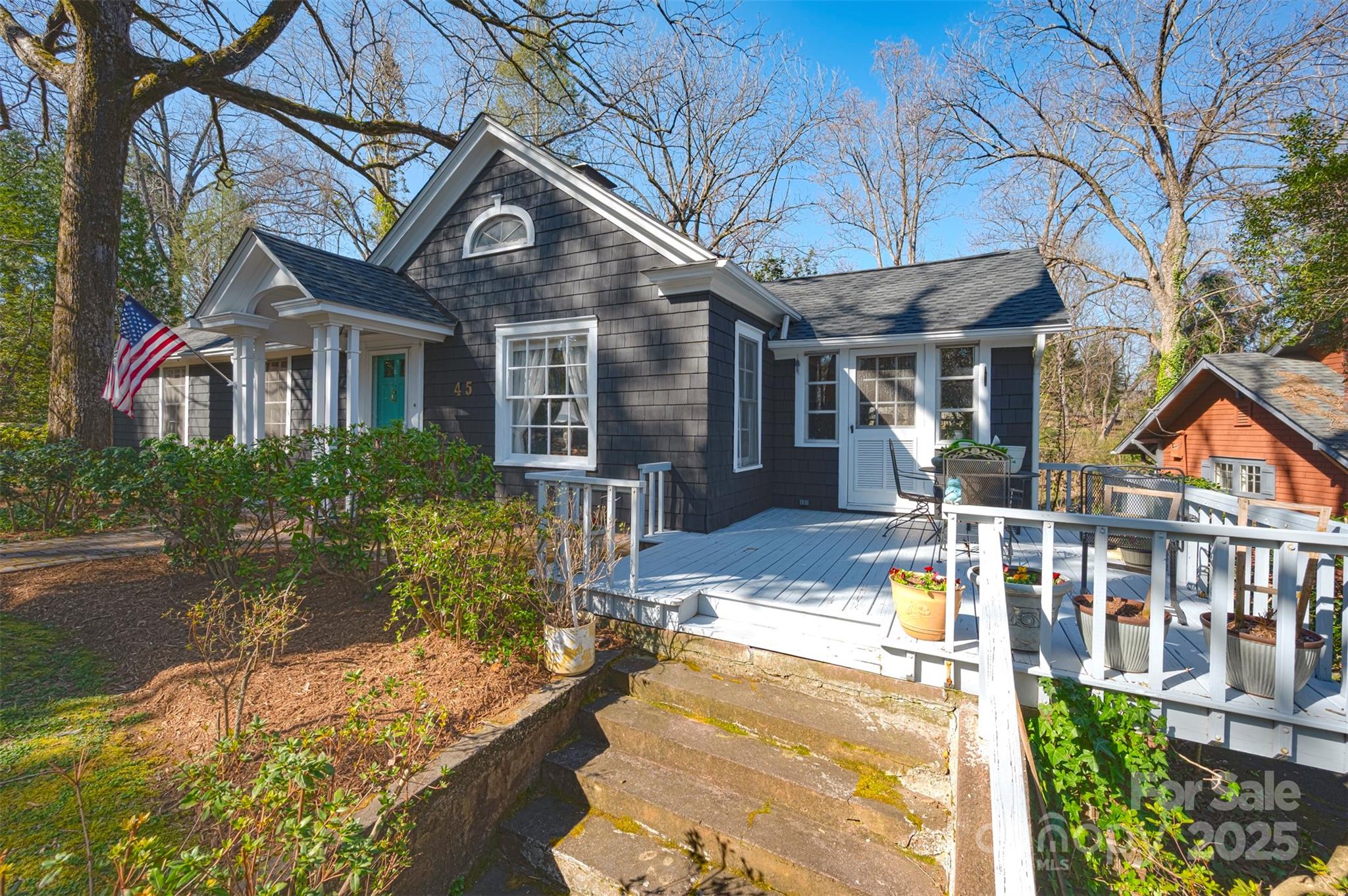 45 Pine Crest Lane — Tryon