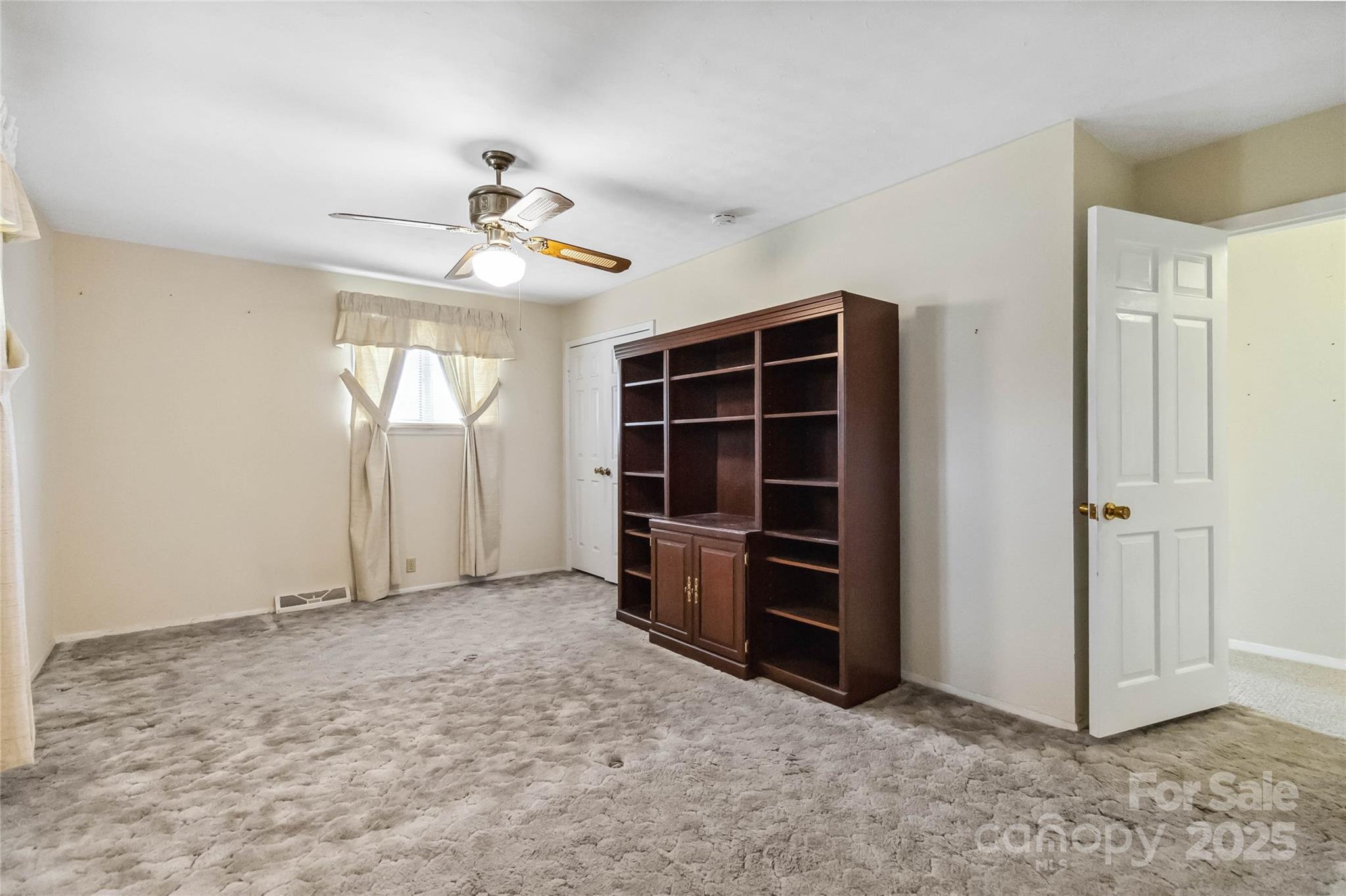5643 Twinkle Drive — Concord