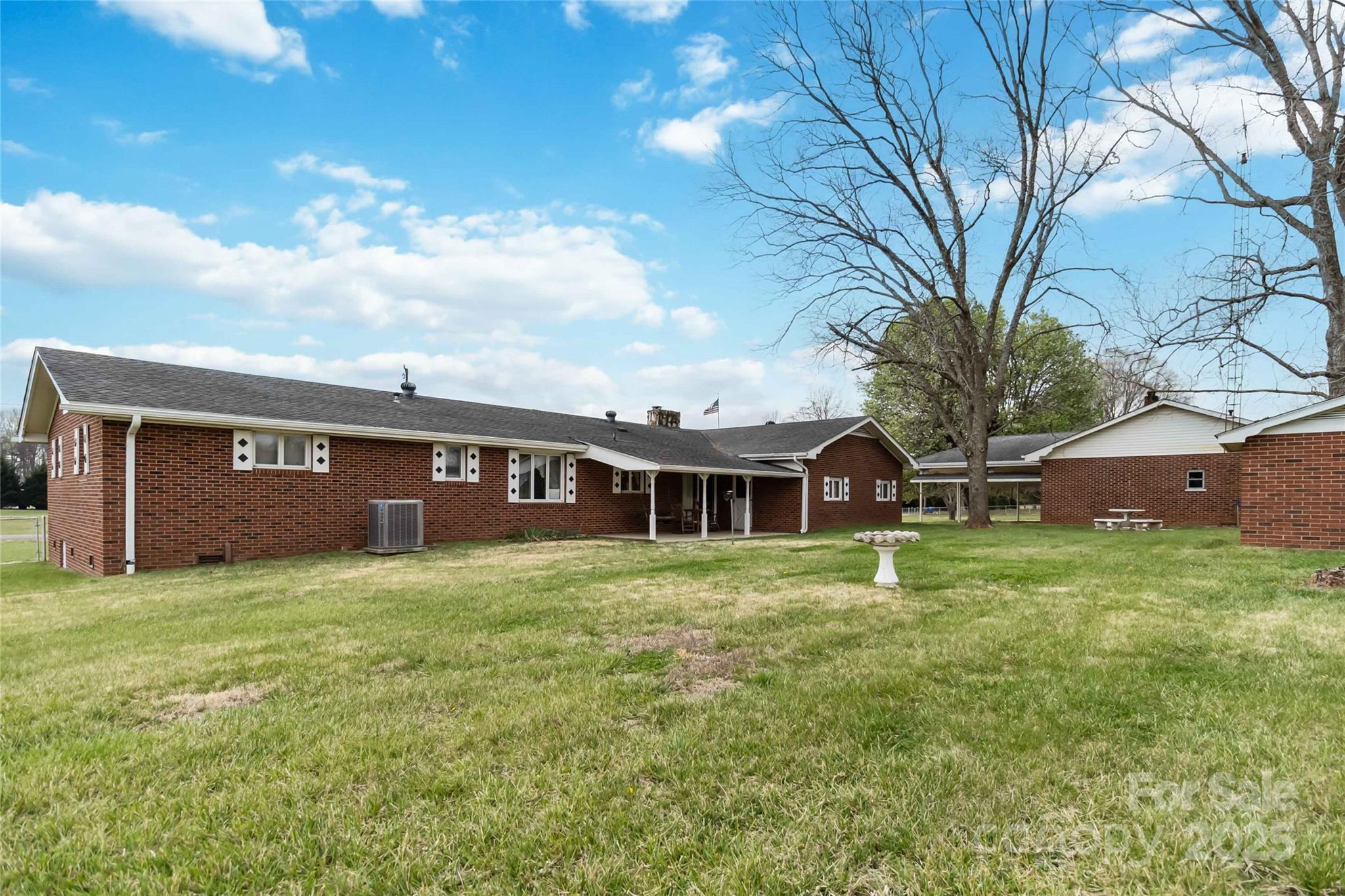 5643 Twinkle Drive — Concord