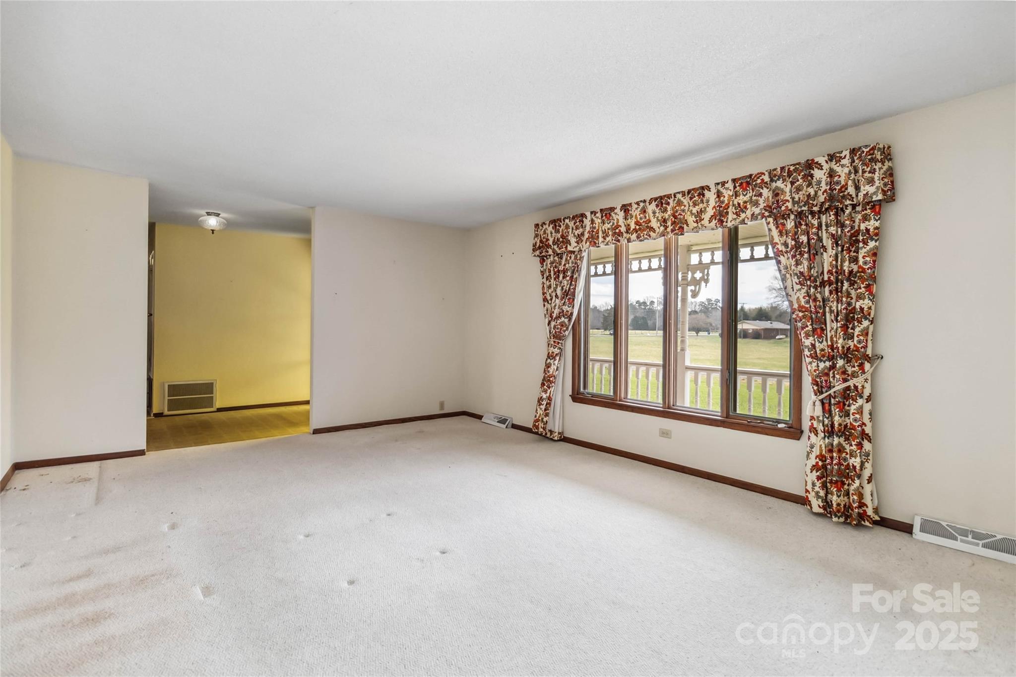 5643 Twinkle Drive — Concord