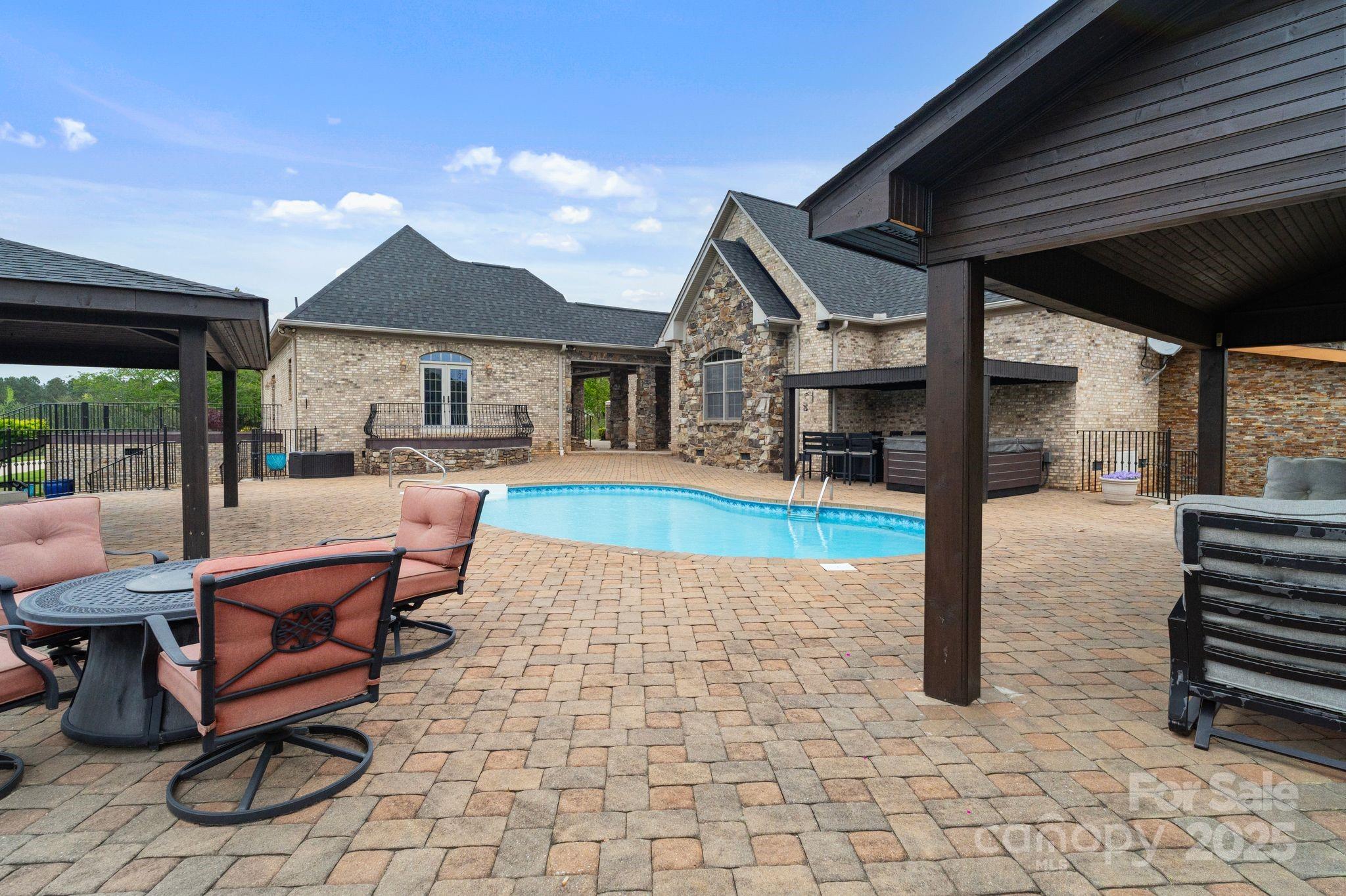 265 Phillip Henderson Road — Rutherfordton