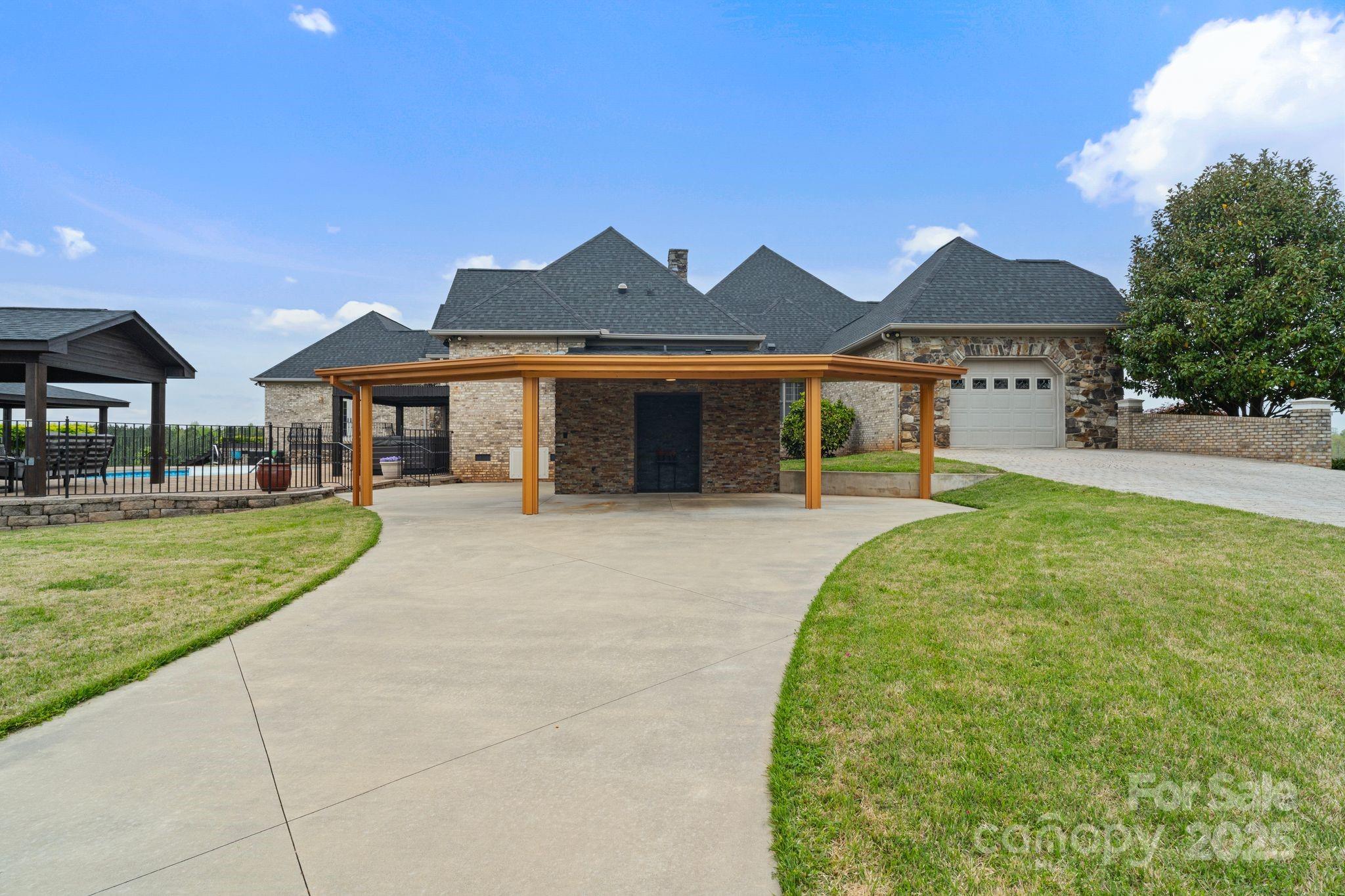 265 Phillip Henderson Road — Rutherfordton