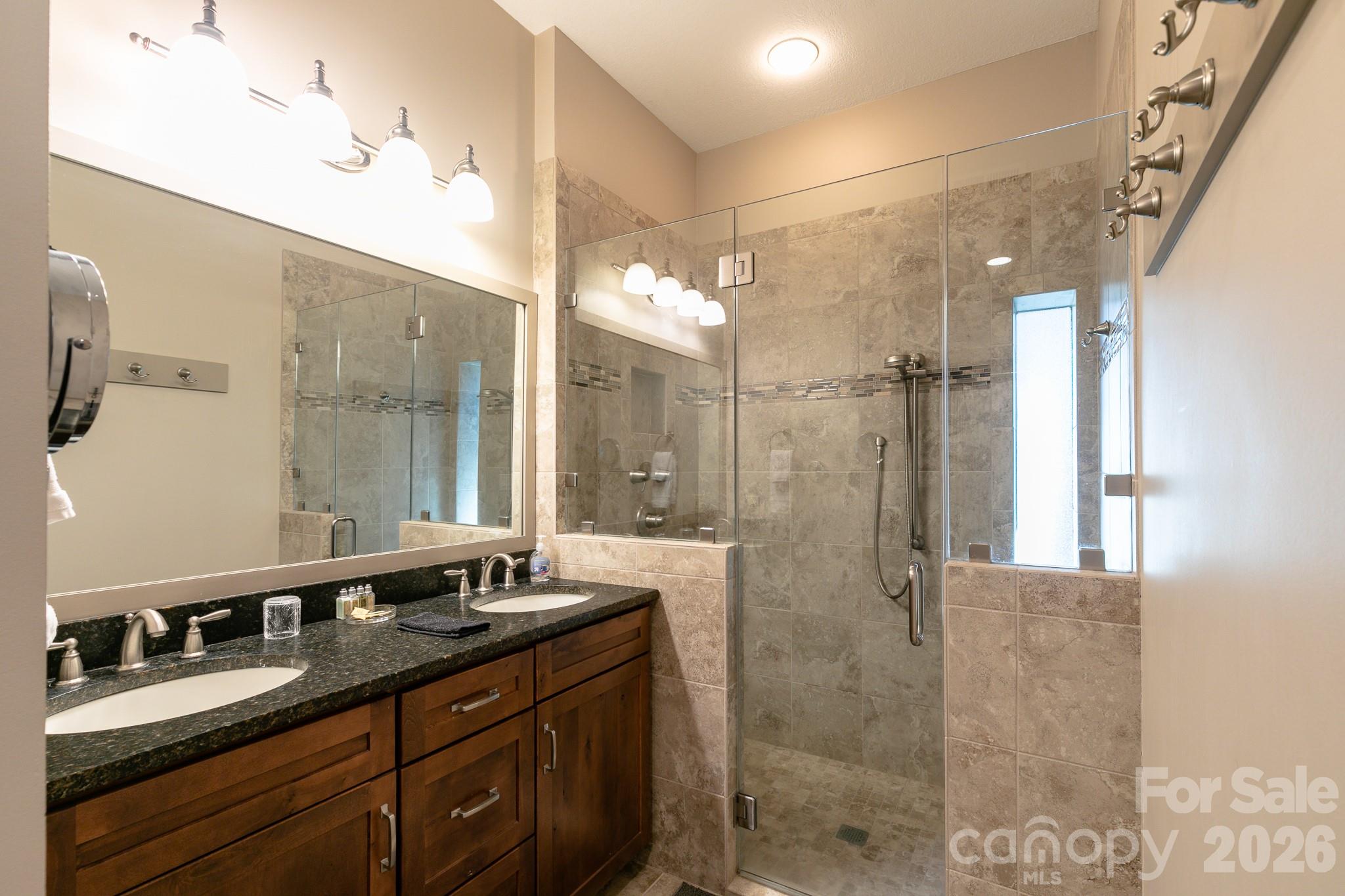 30 Club Villa Court #B/3 — Burnsville