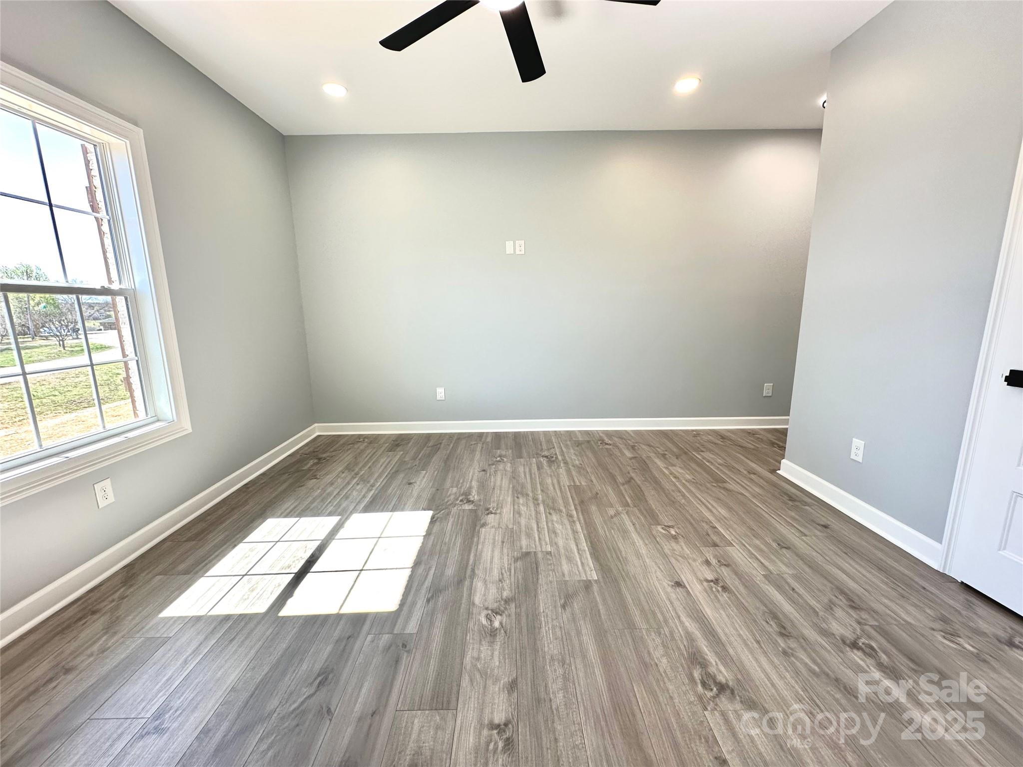 167 Harbor Point Drive — Cherryville