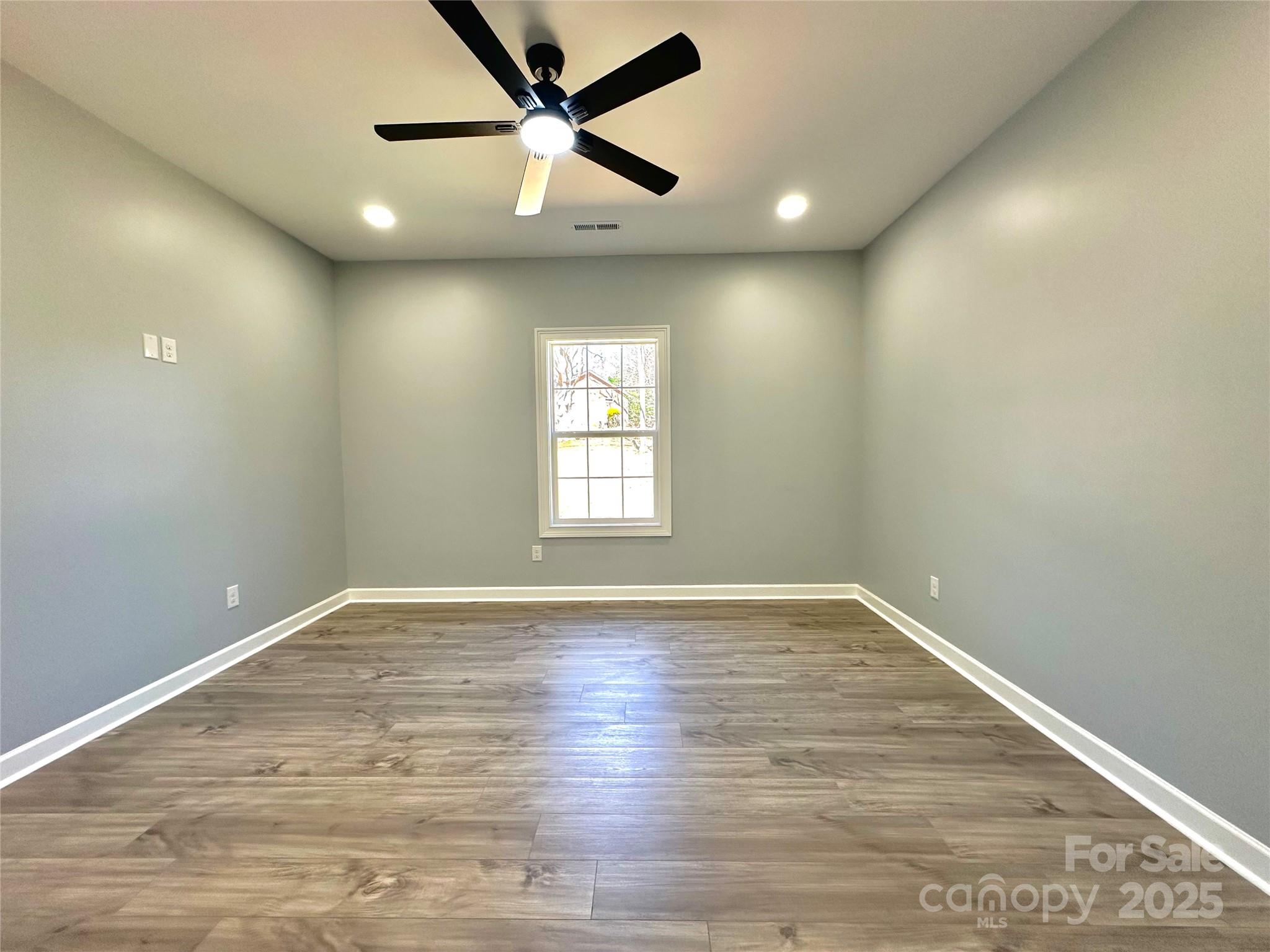 167 Harbor Point Drive — Cherryville