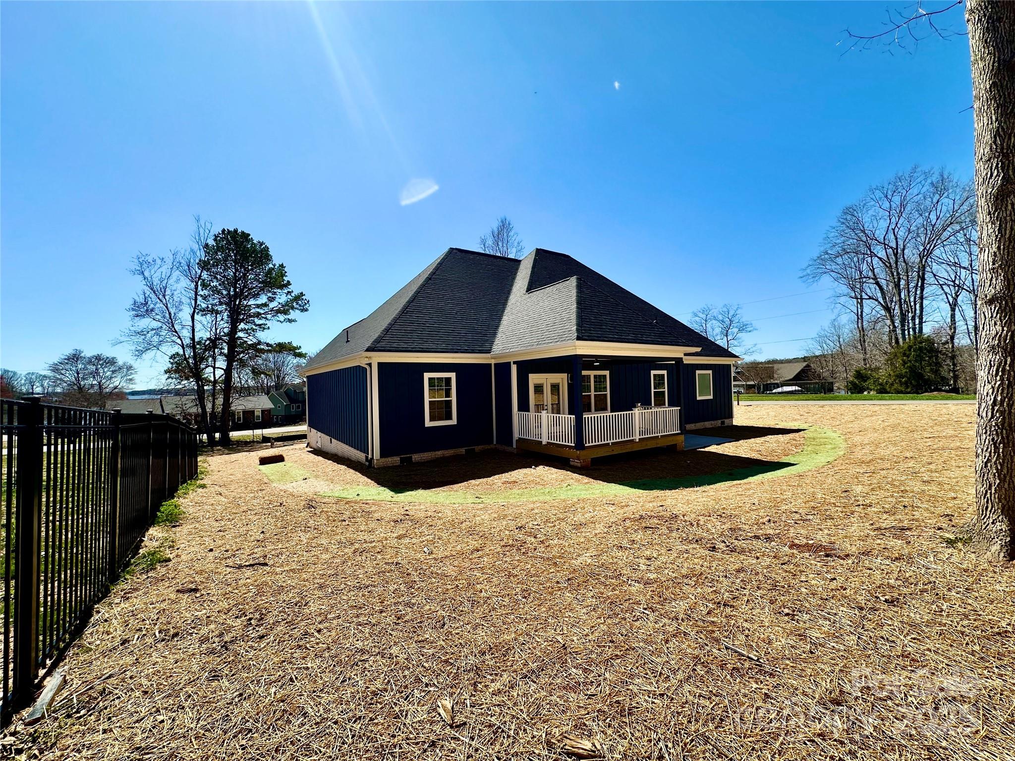 167 Harbor Point Drive — Cherryville