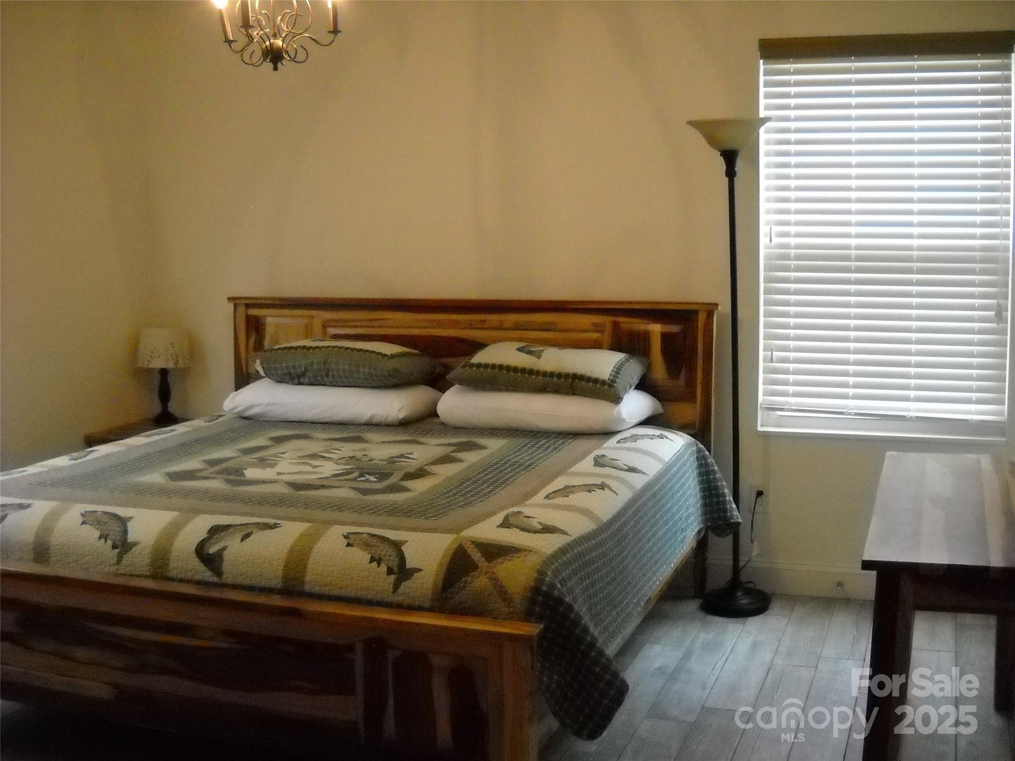 992 Hornet Drive — Whittier