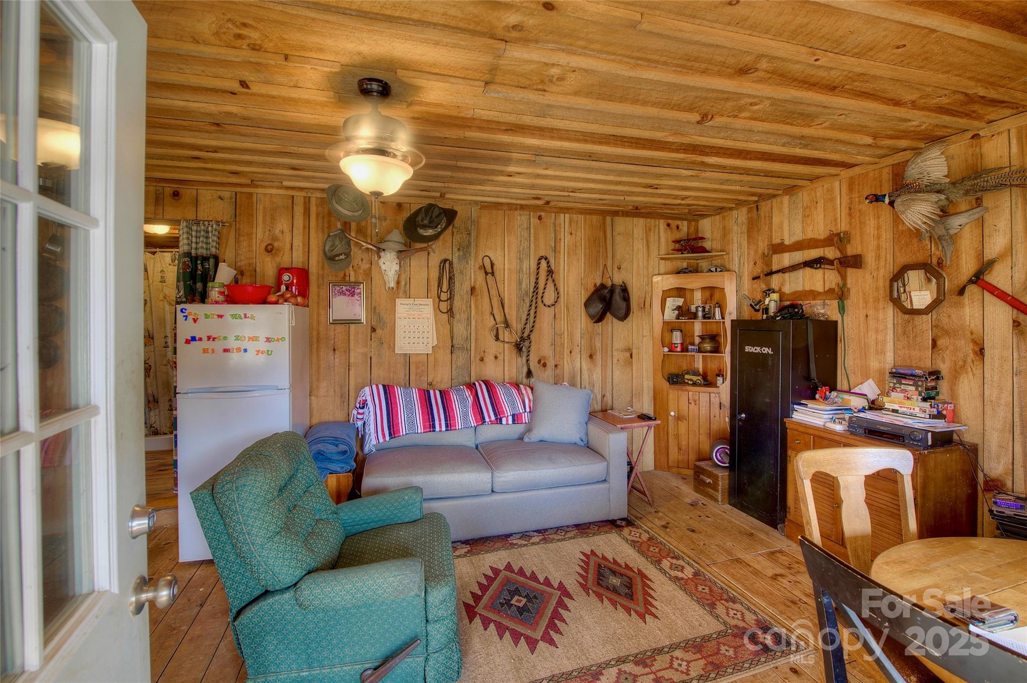 38 Buchanan Hill Road — Bakersville