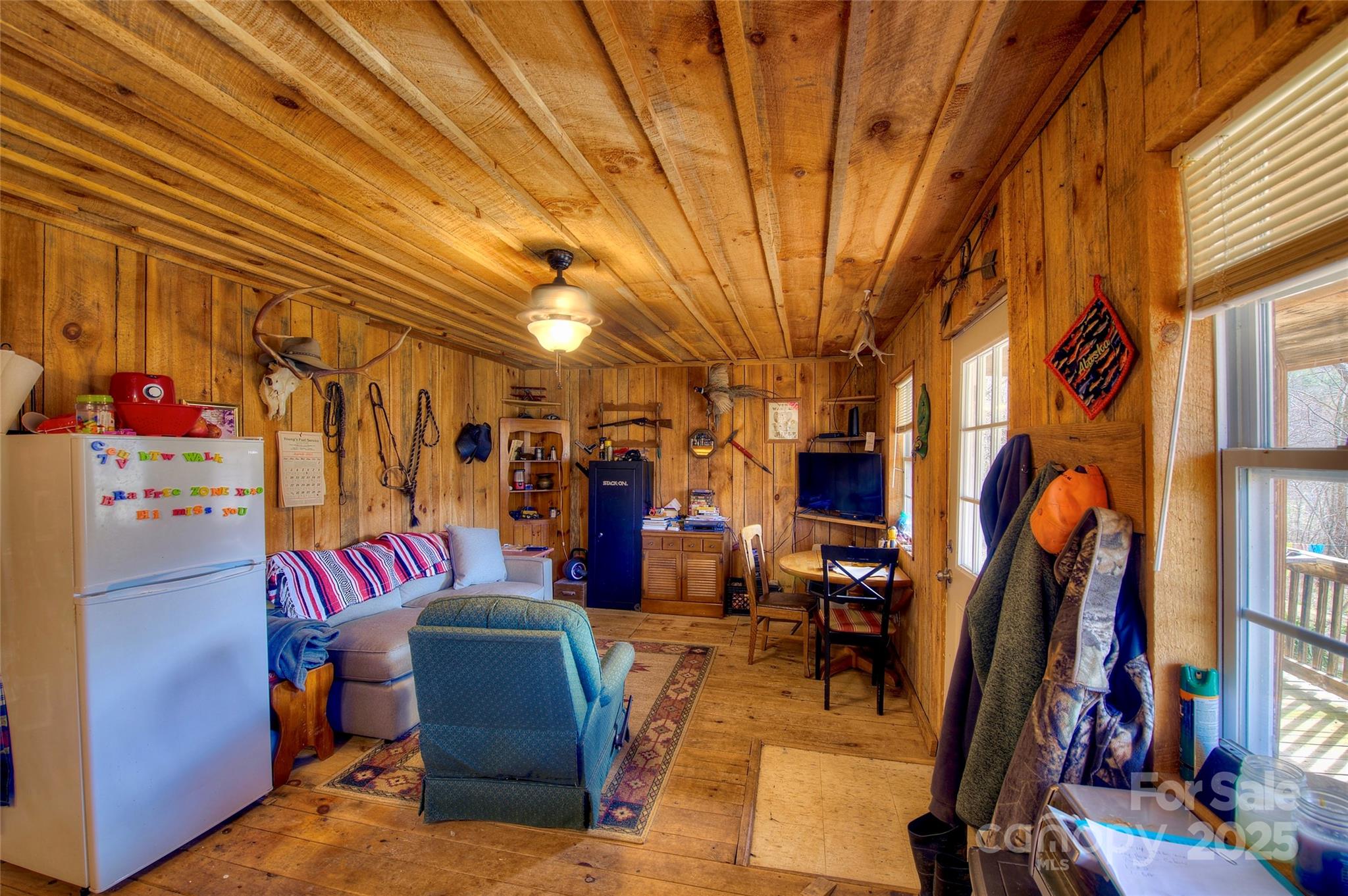 38 Buchanan Hill Road — Bakersville