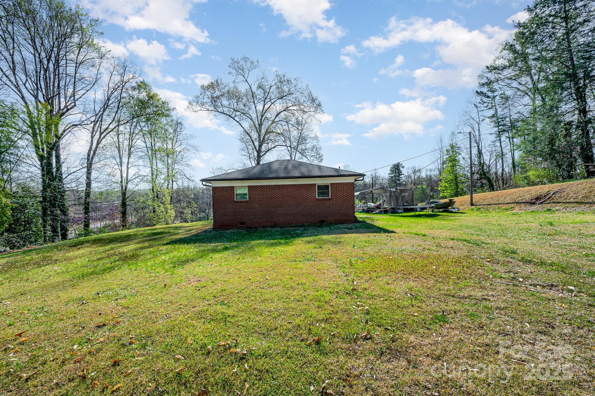 724 Rocky River Road W — Charlotte