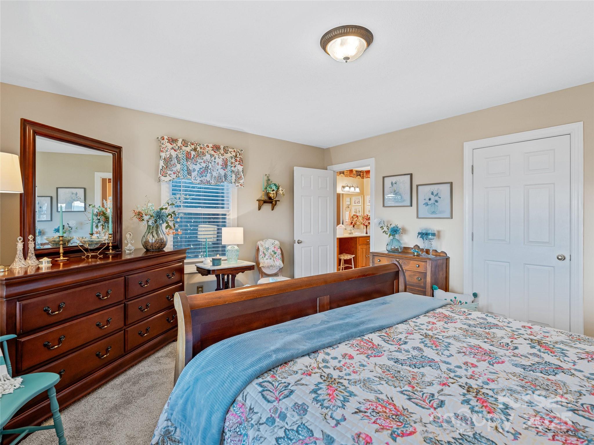 288 Hawks Point Drive — Zirconia