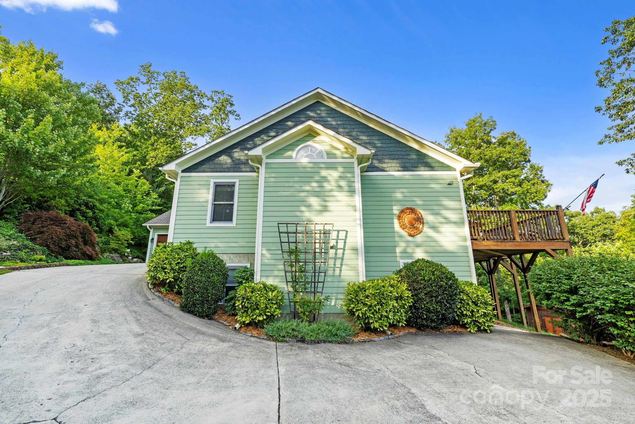 288 Hawks Point Drive — Zirconia