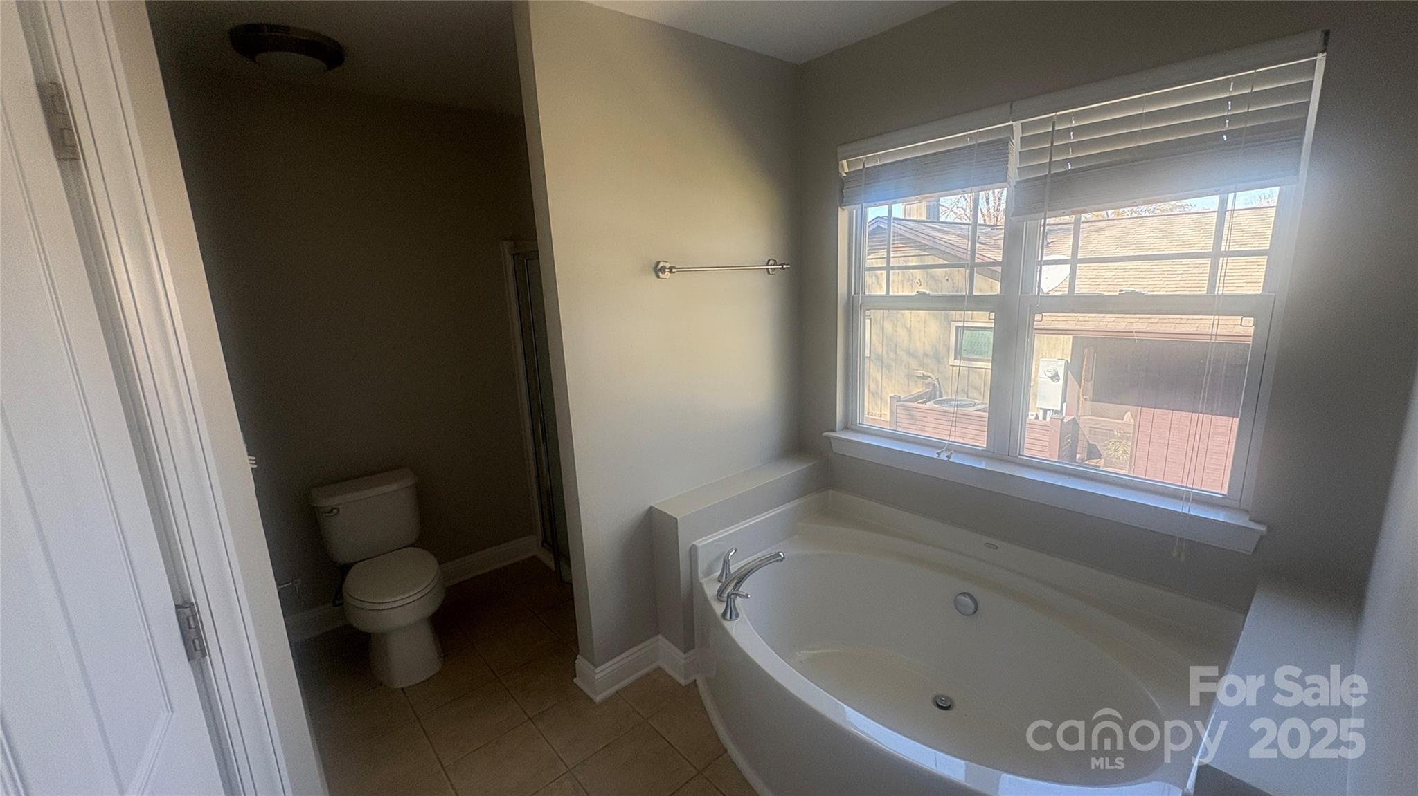 1134 Riverside Drive — Charlotte