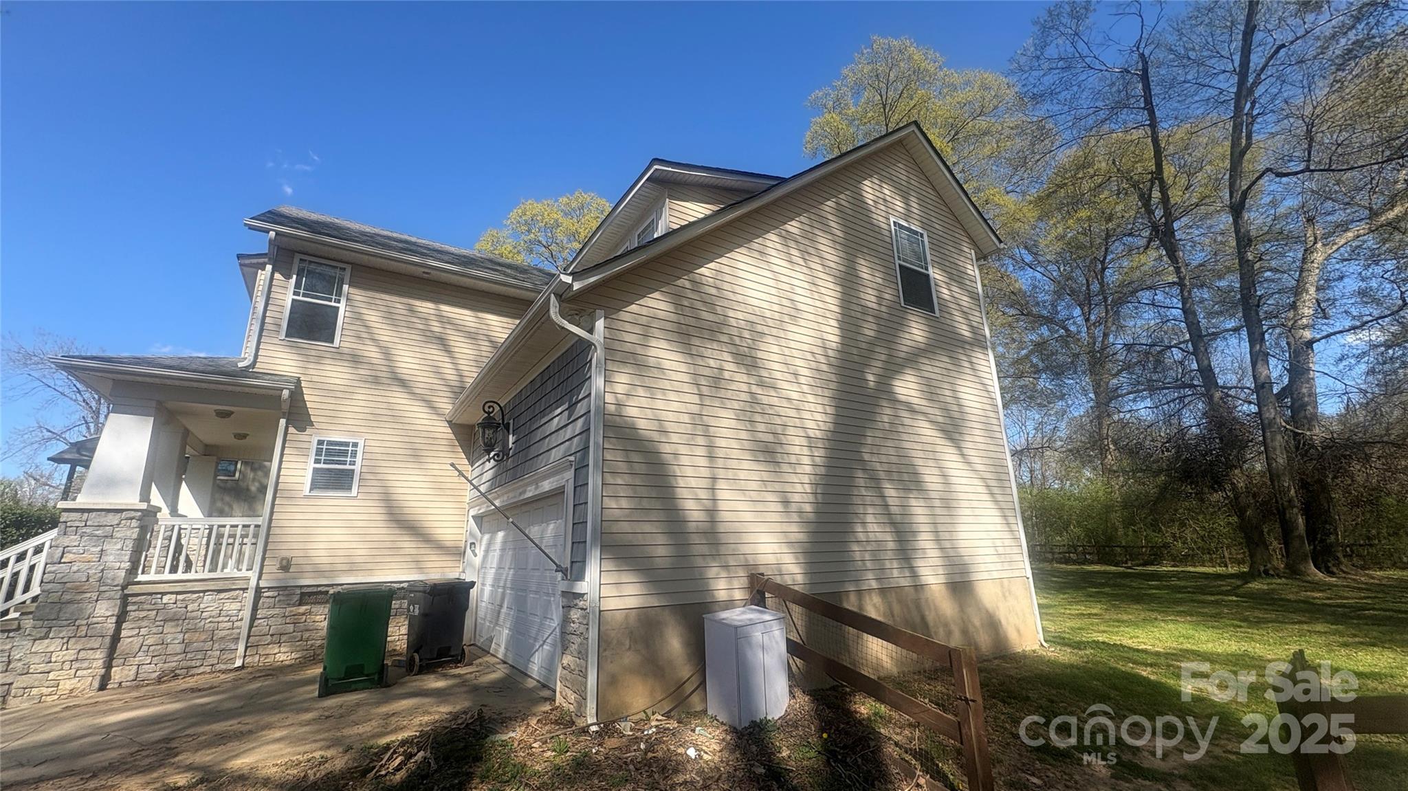 1134 Riverside Drive — Charlotte