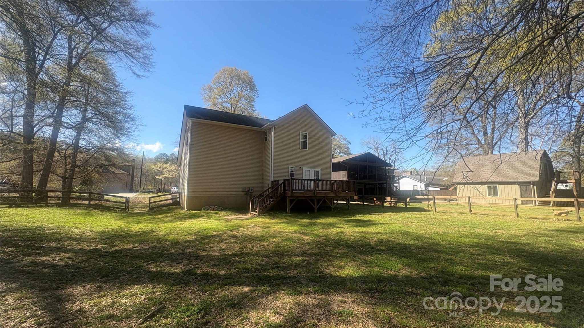 1134 Riverside Drive — Charlotte