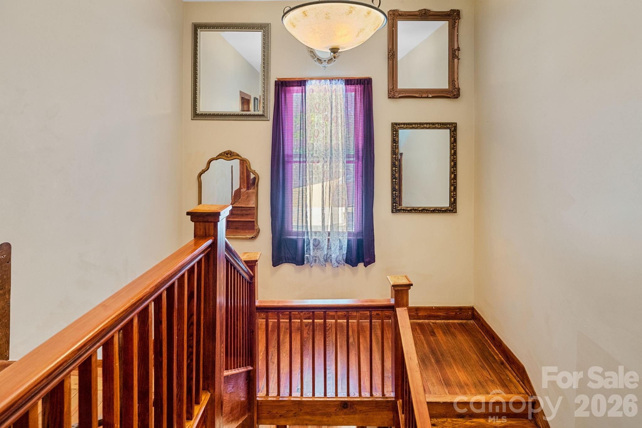 305 Ficker Circle — Hendersonville