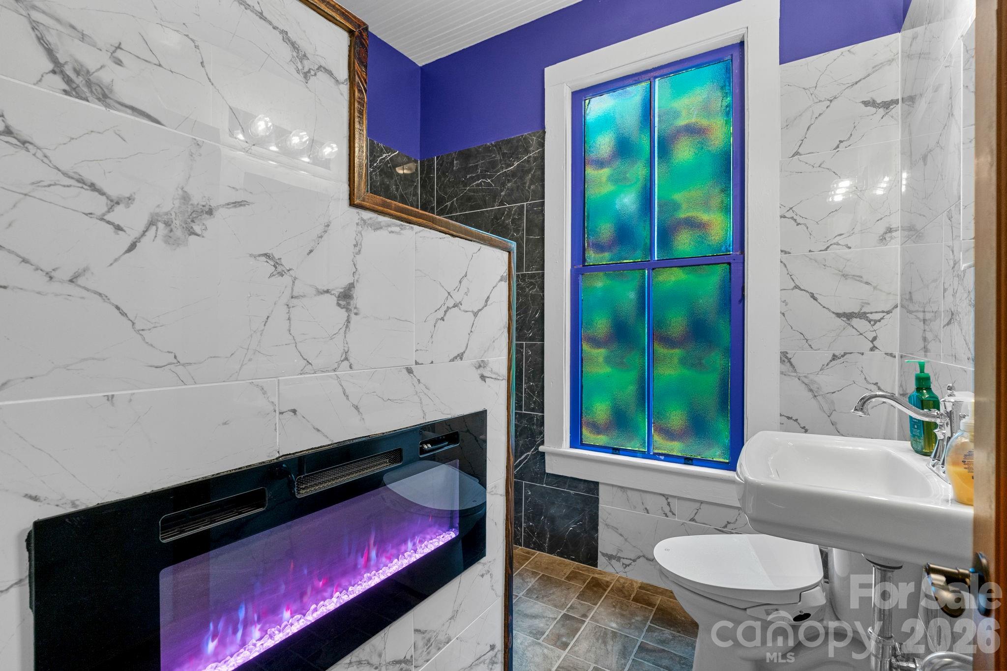 305 Ficker Circle — Hendersonville