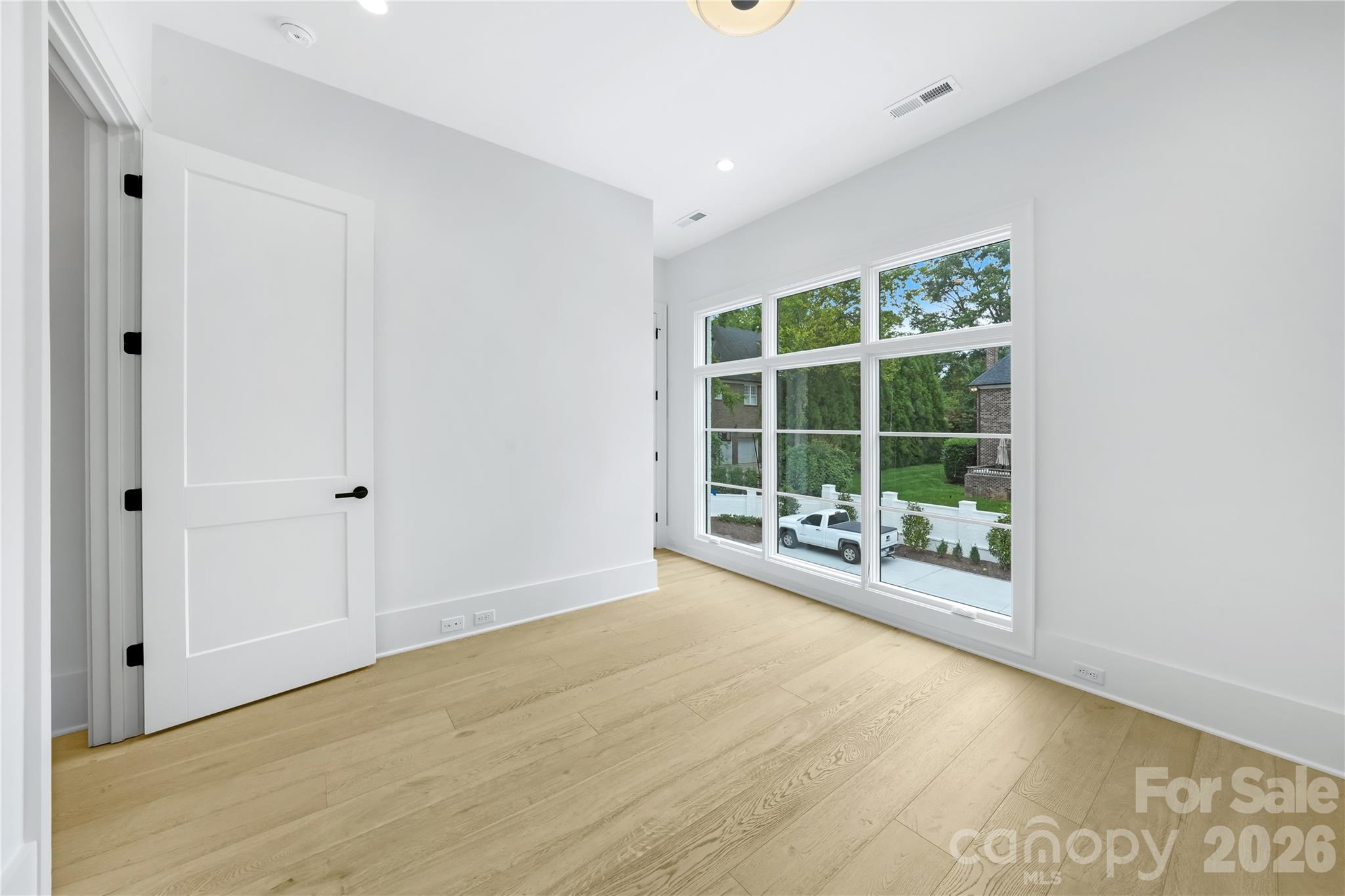 3142 Providence Road #1B — Charlotte