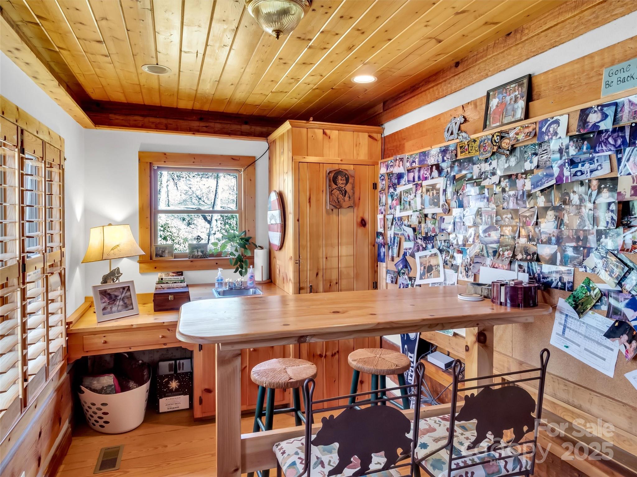 7810 Little Snowbird Road — Robbinsville