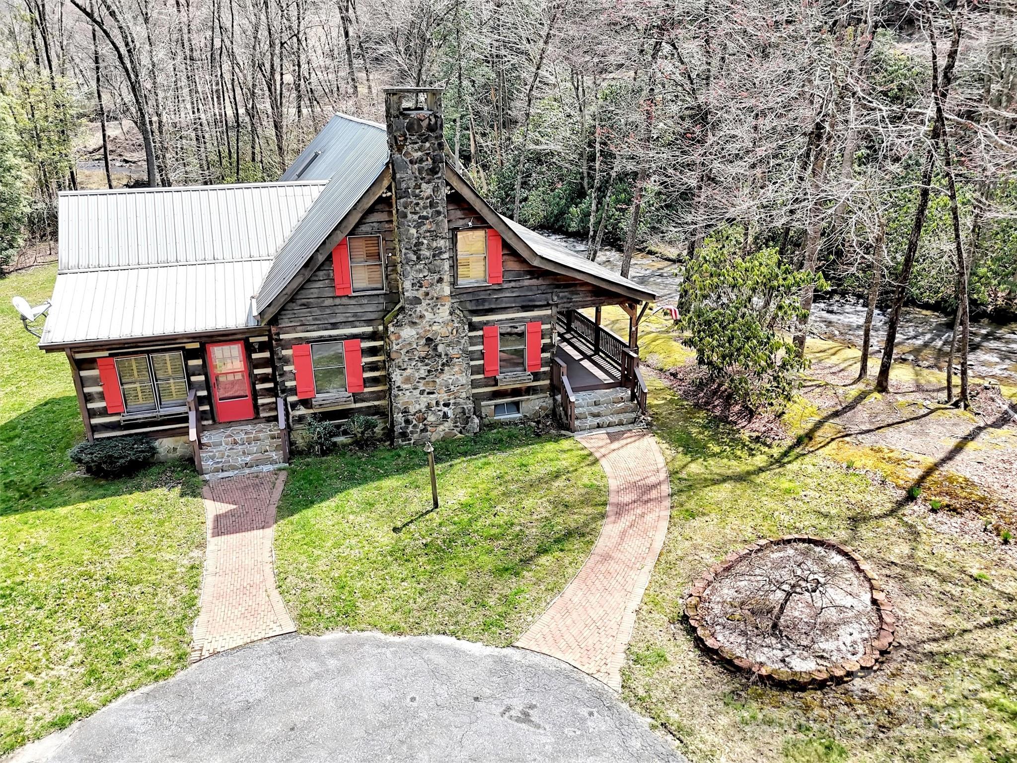 7810 Little Snowbird Road — Robbinsville
