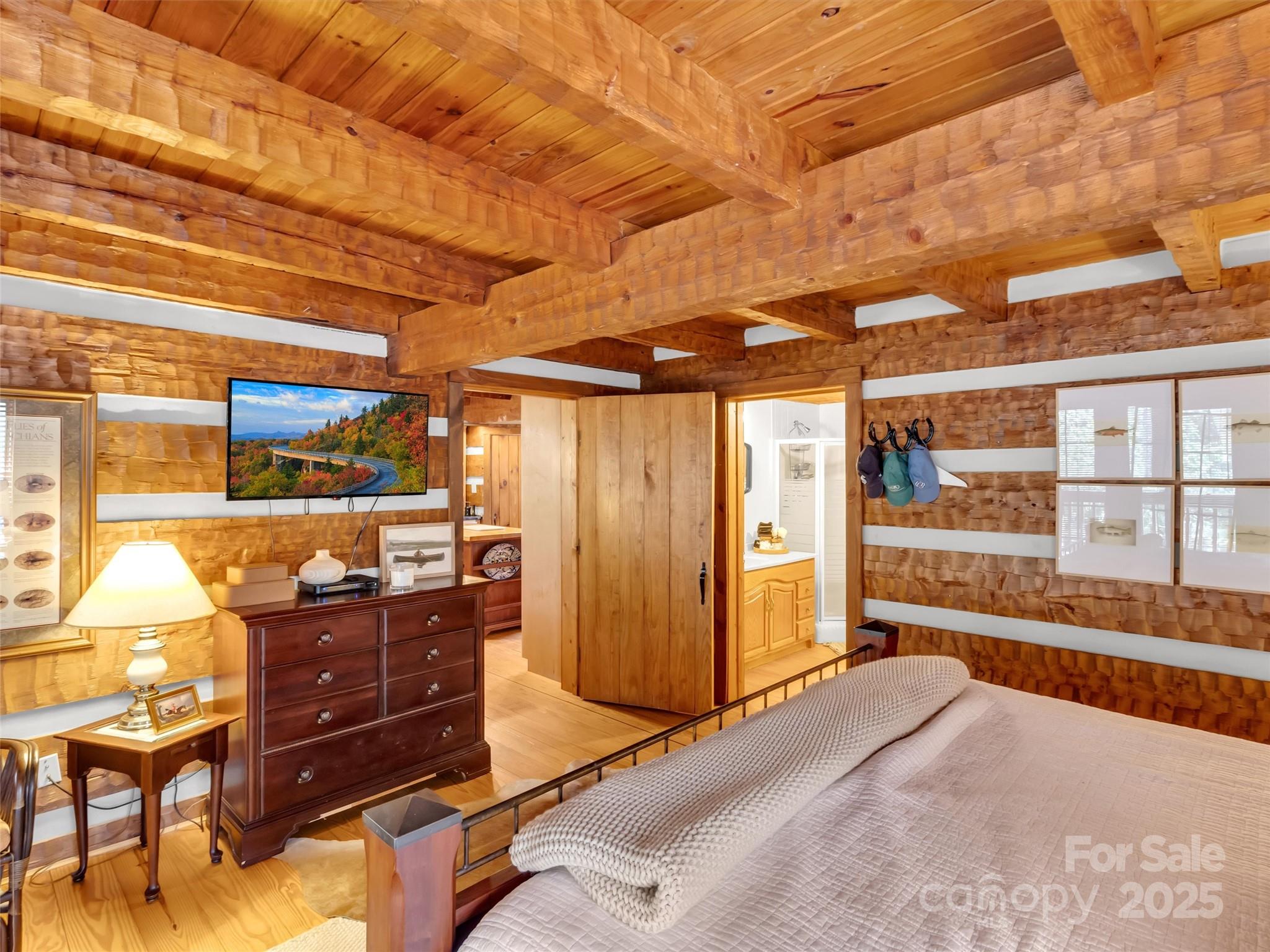 7810 Little Snowbird Road — Robbinsville