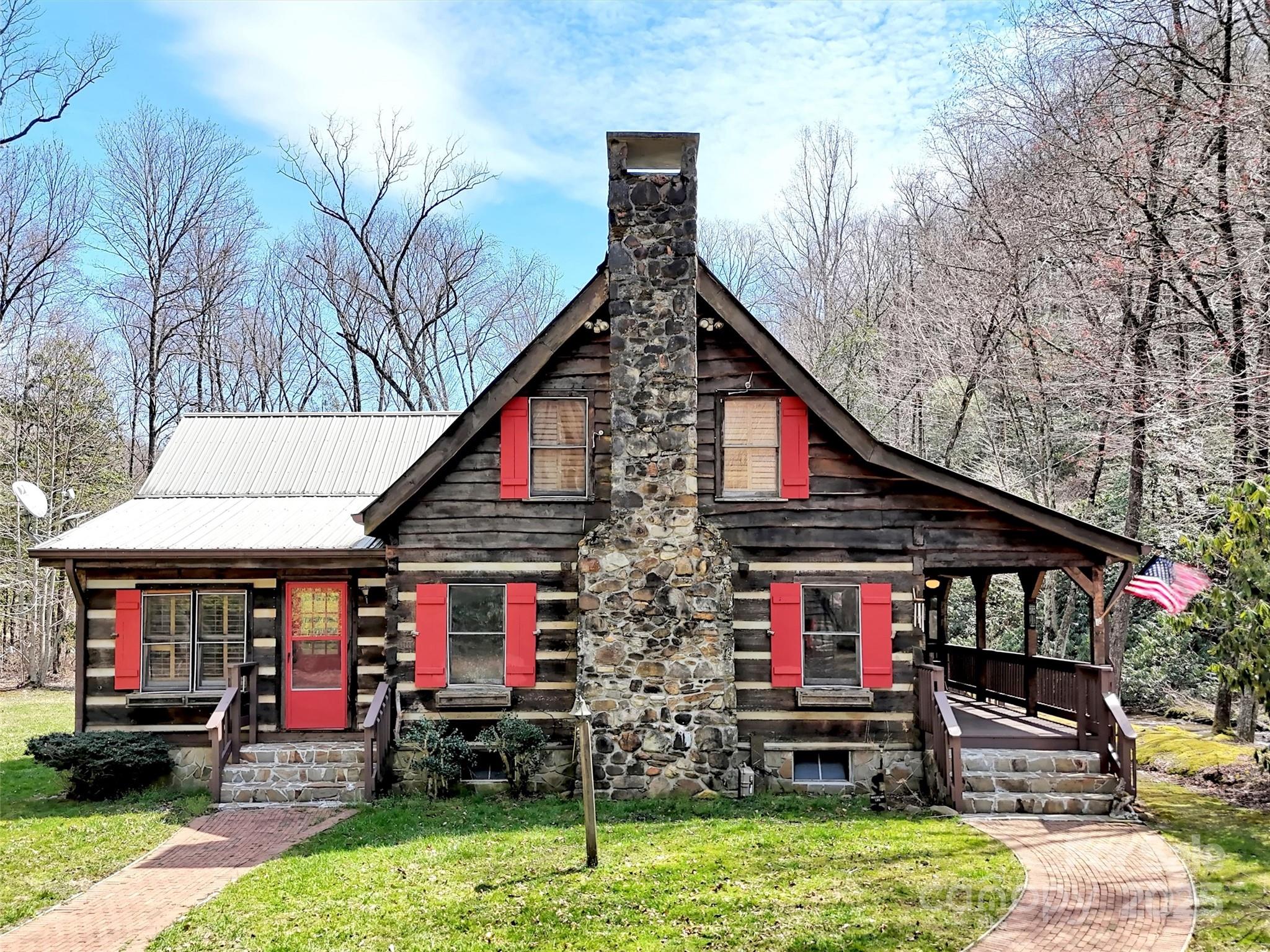 7810 Little Snowbird Road — Robbinsville
