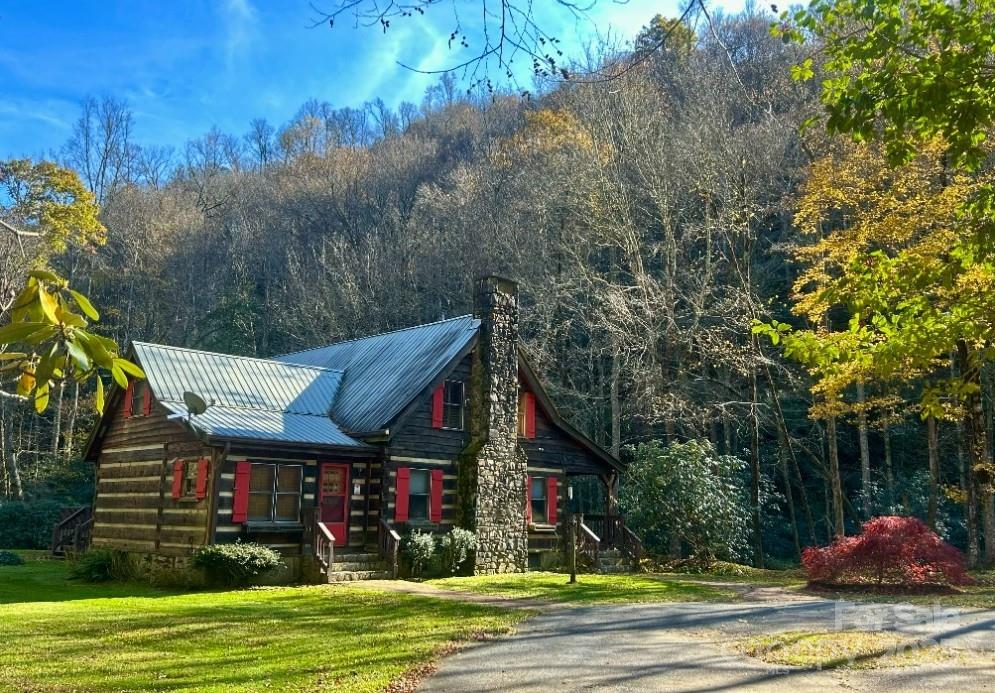 7810 Little Snowbird Road — Robbinsville