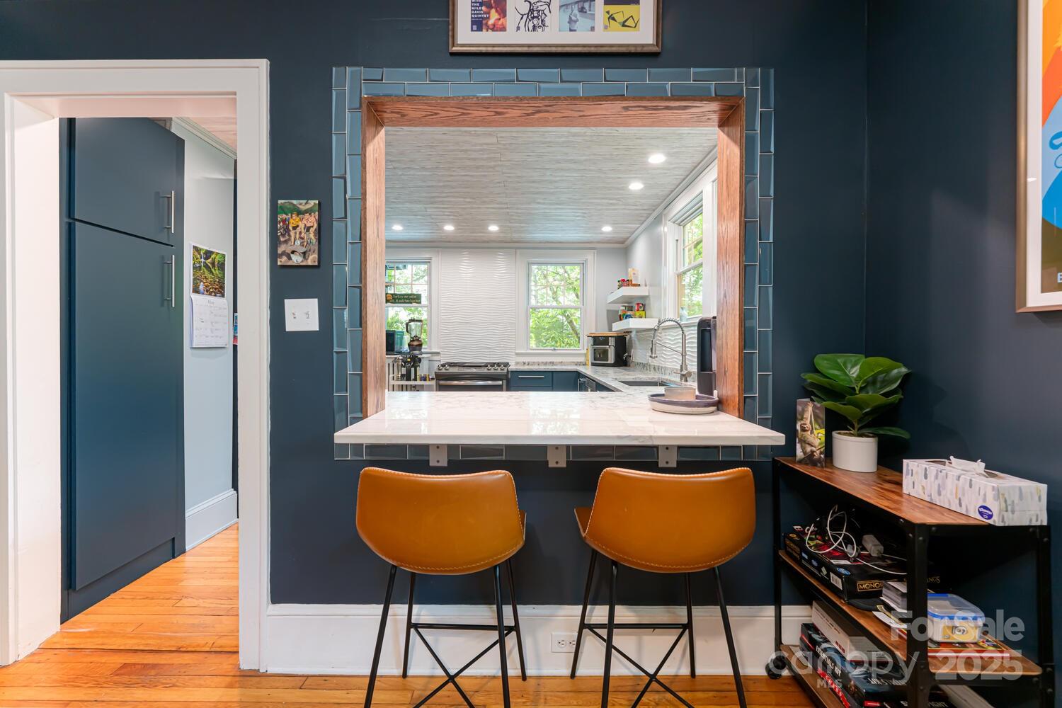 1 Kenilworth Road — Asheville