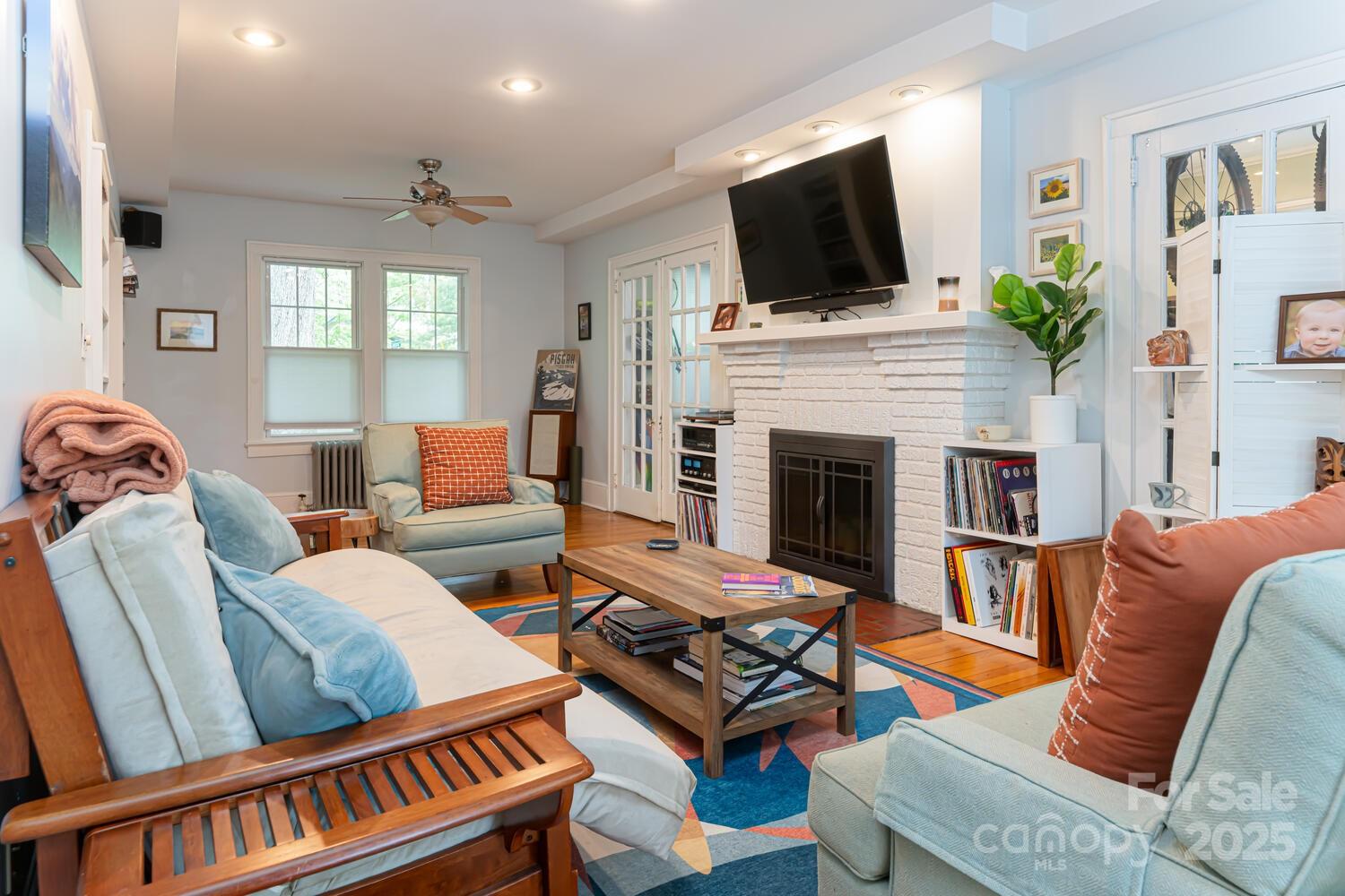 1 Kenilworth Road — Asheville