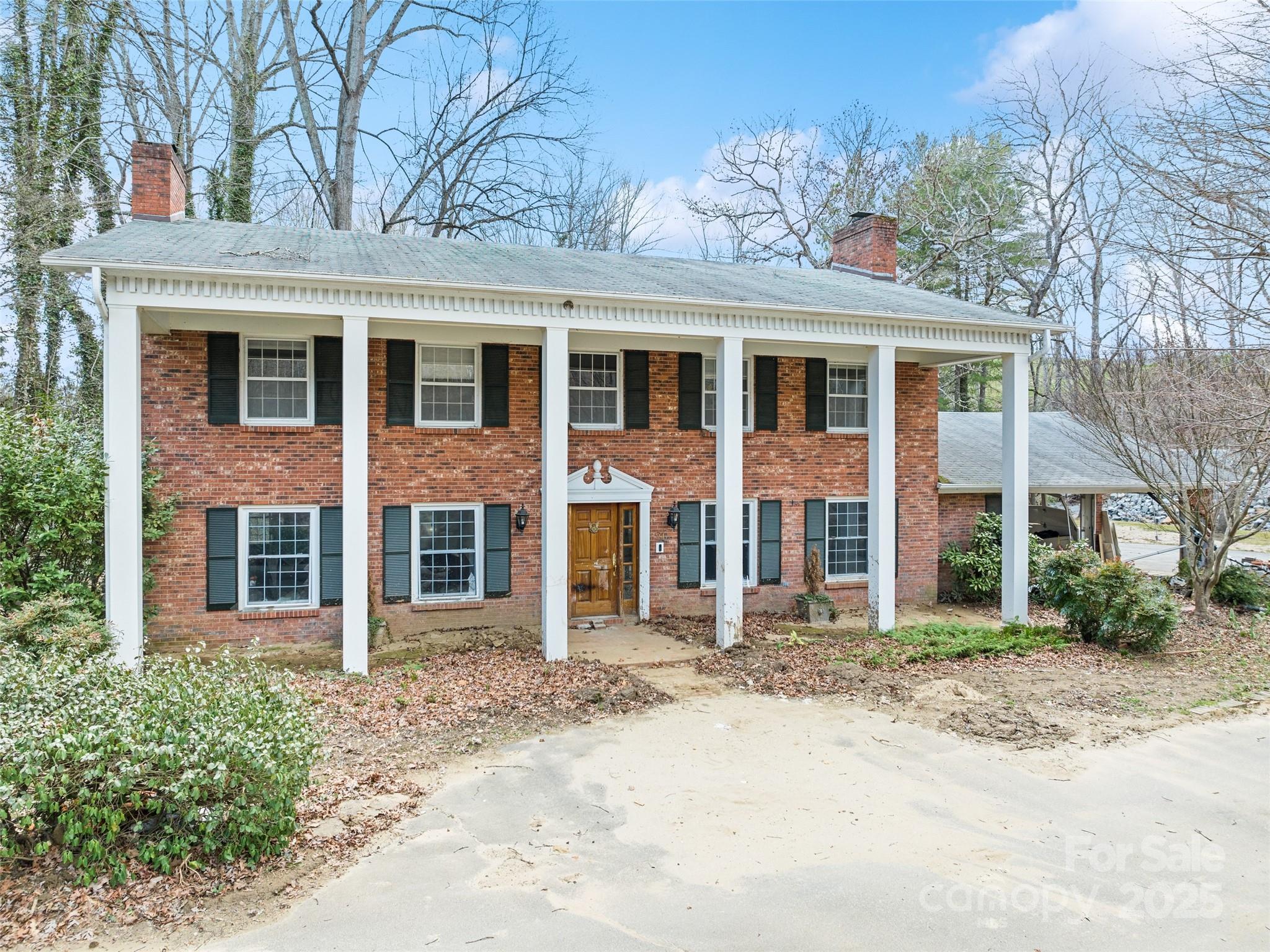 21 Riverbend Road — Canton