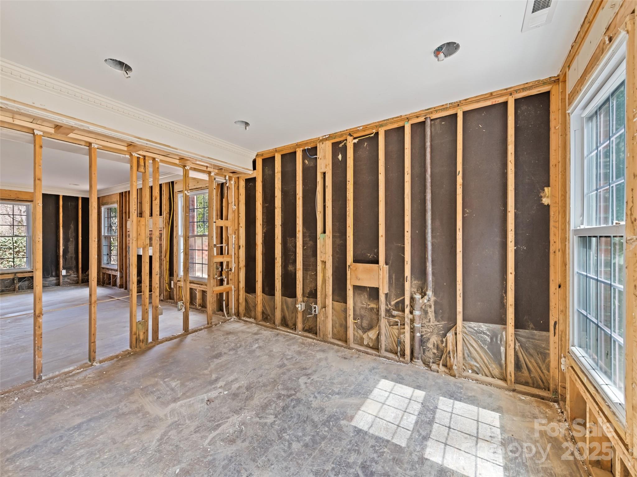 21 Riverbend Road — Canton