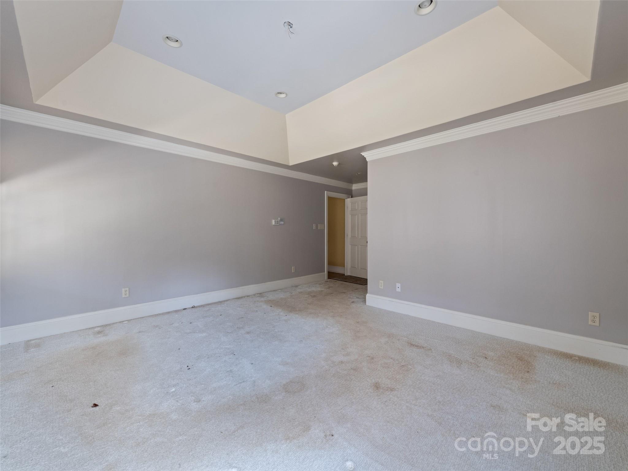 21 Riverbend Road — Canton