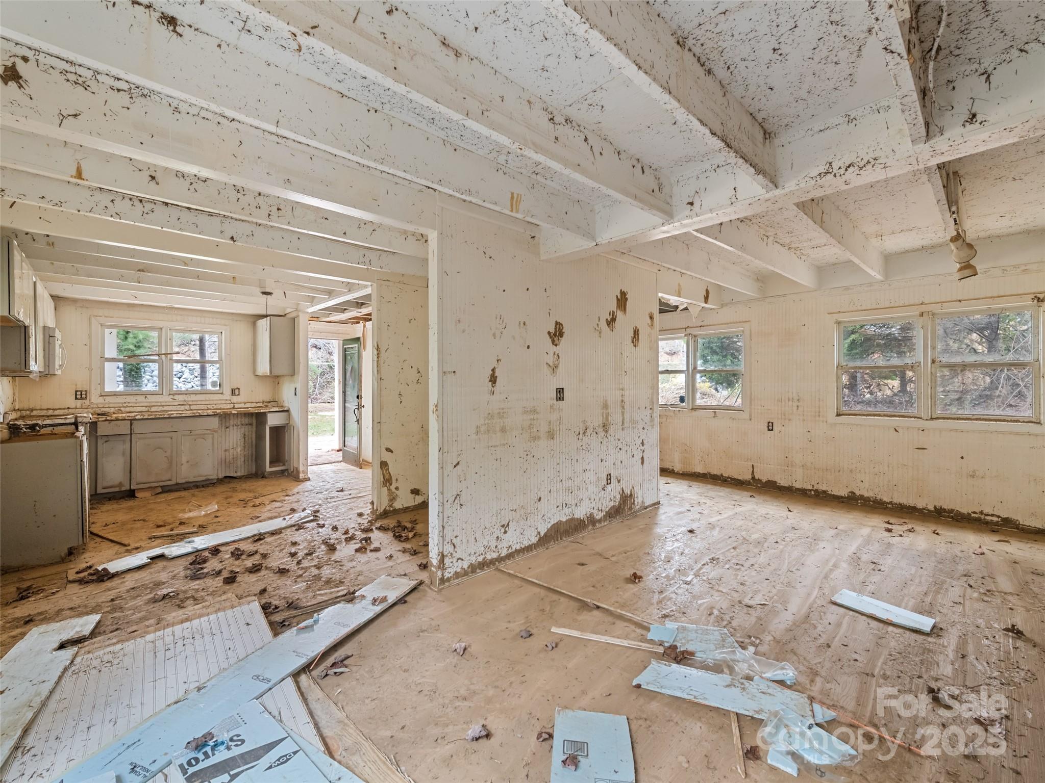 61 Riverbend Road — Canton