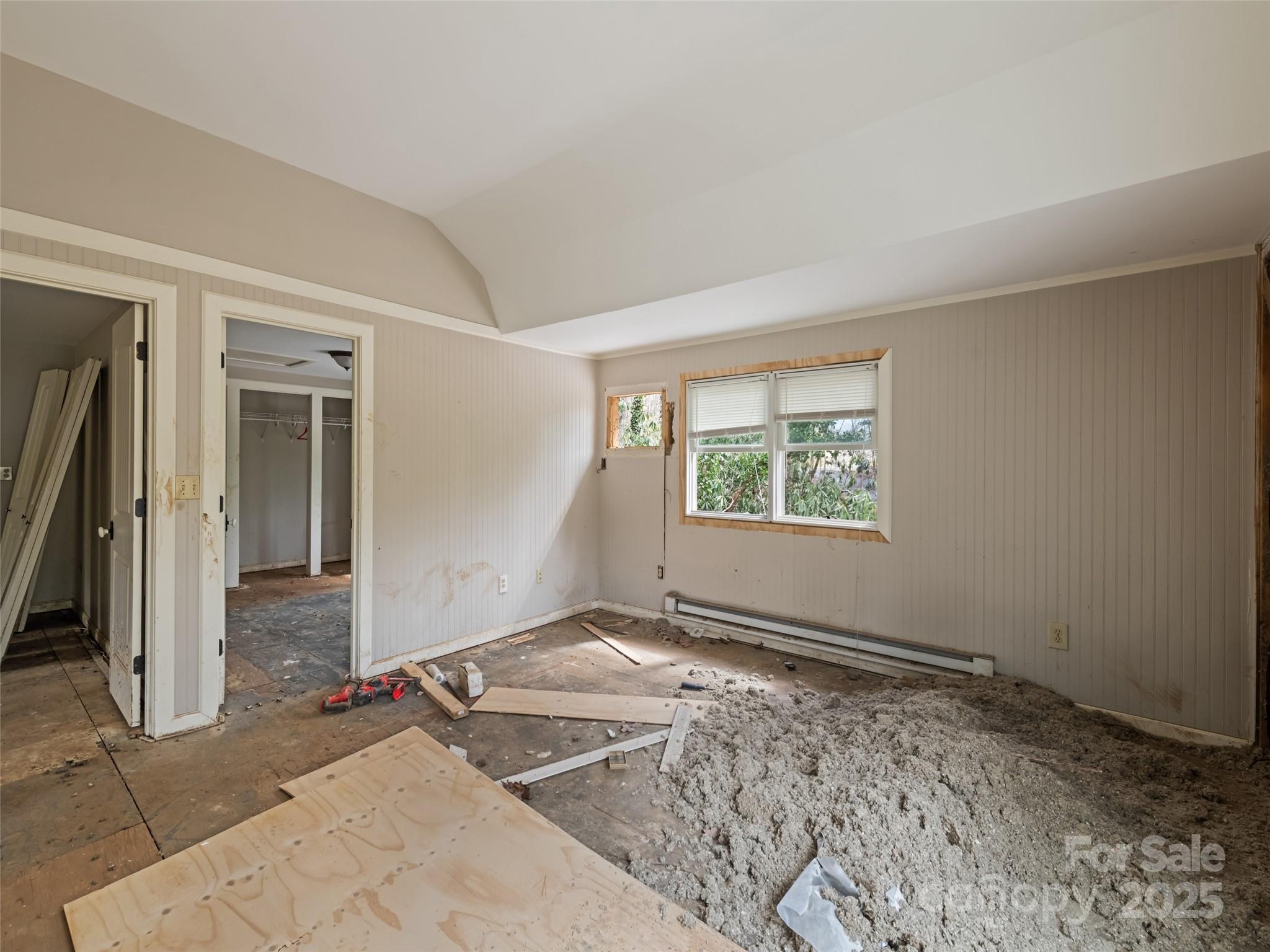61 Riverbend Road — Canton