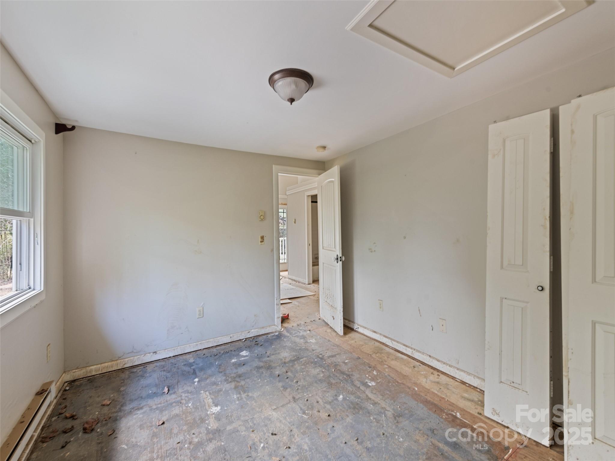 61 Riverbend Road — Canton