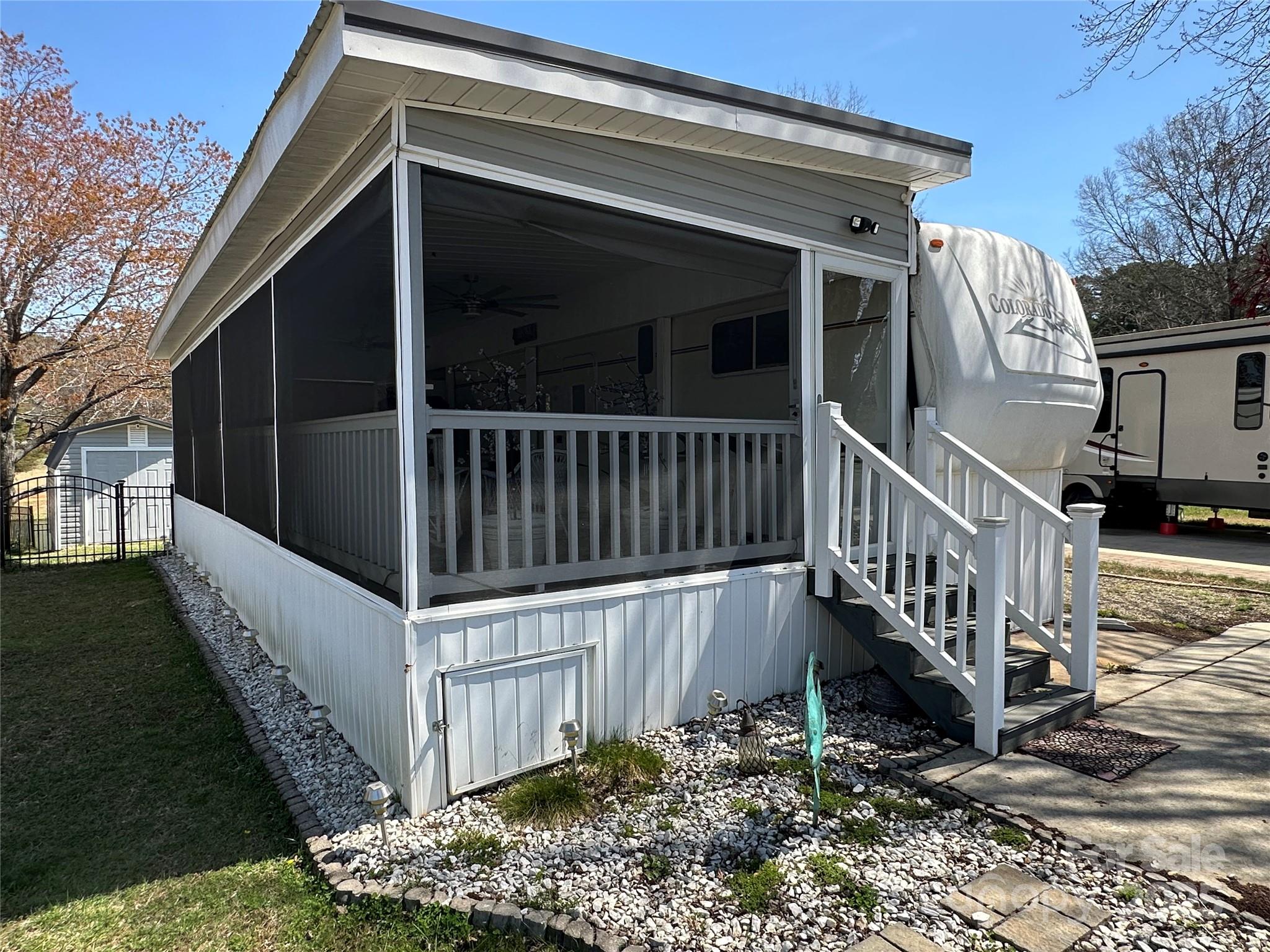 134 Putt Putt Lane — New London