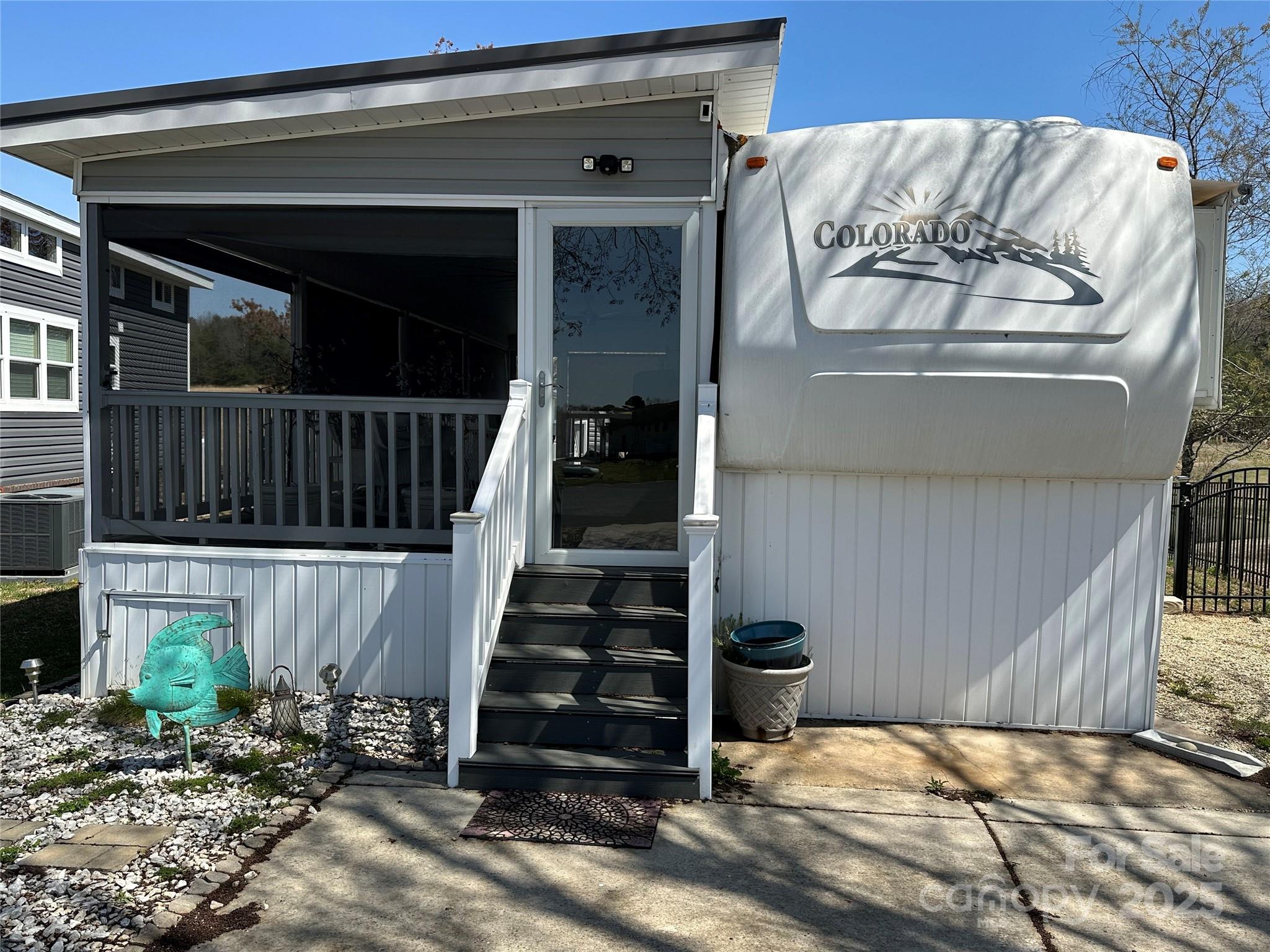 134 Putt Putt Lane — New London