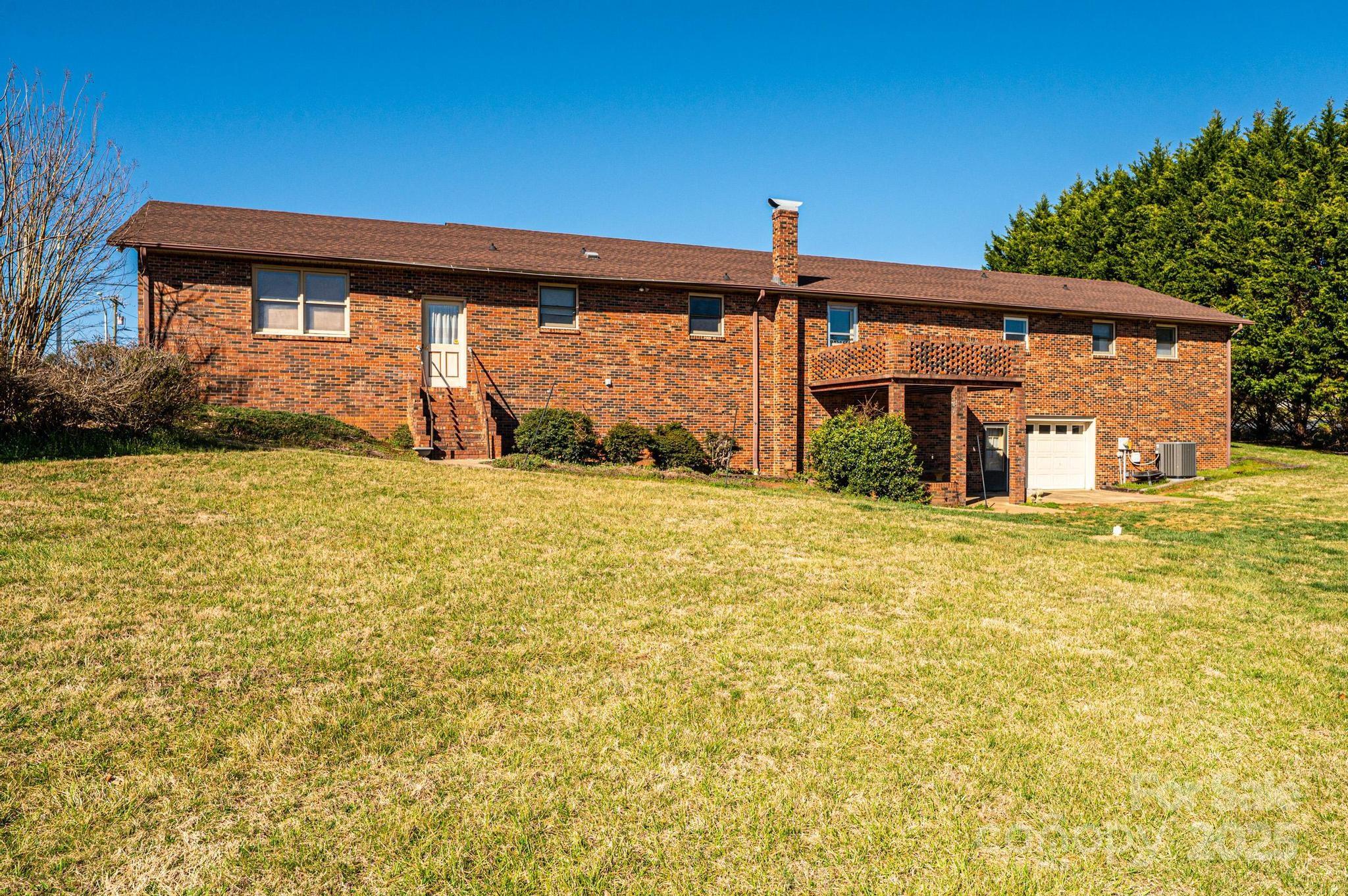 1221 Connelly Springs Road — Lenoir