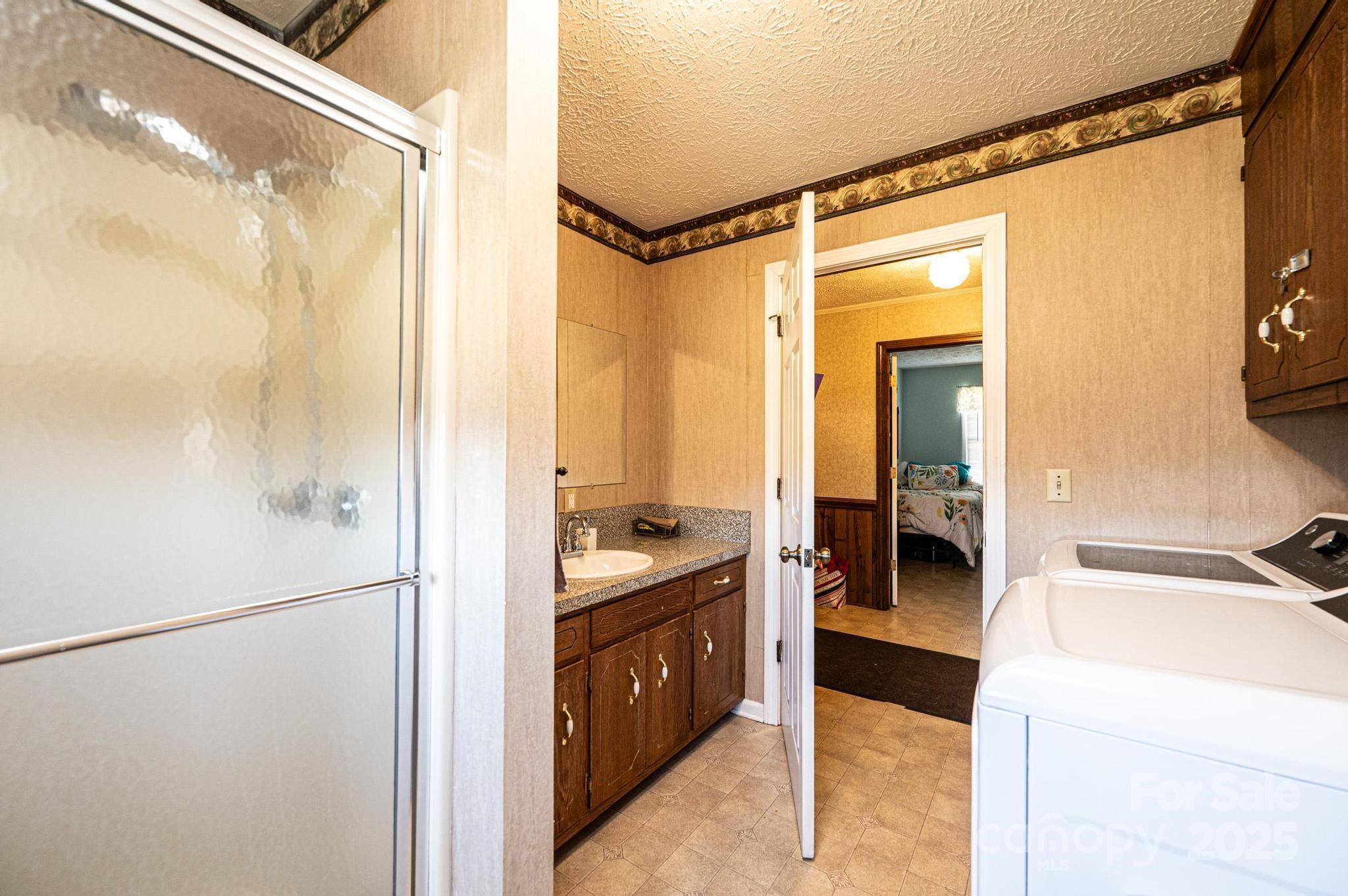 1221 Connelly Springs Road — Lenoir