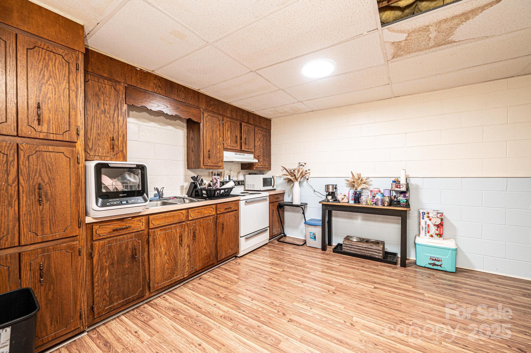 1221 Connelly Springs Road — Lenoir