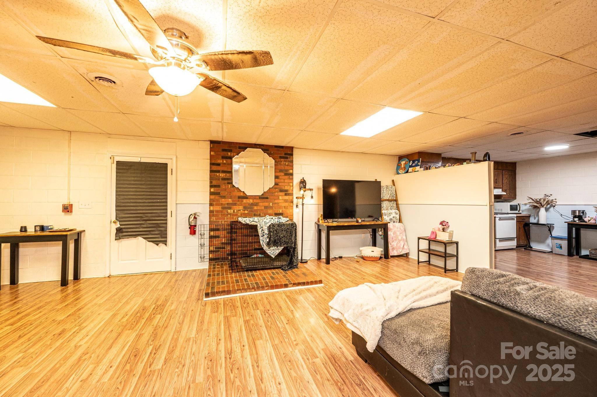 1221 Connelly Springs Road — Lenoir