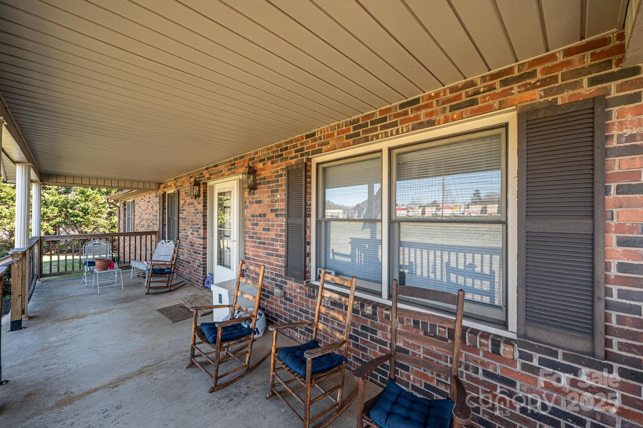 1221 Connelly Springs Road — Lenoir