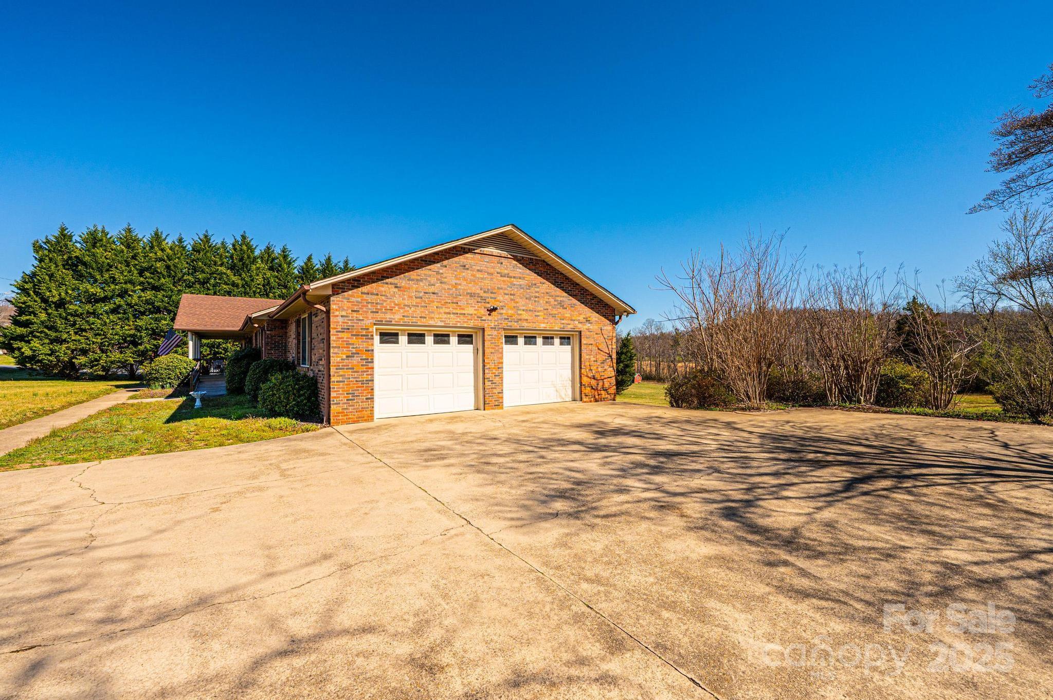 1221 Connelly Springs Road — Lenoir