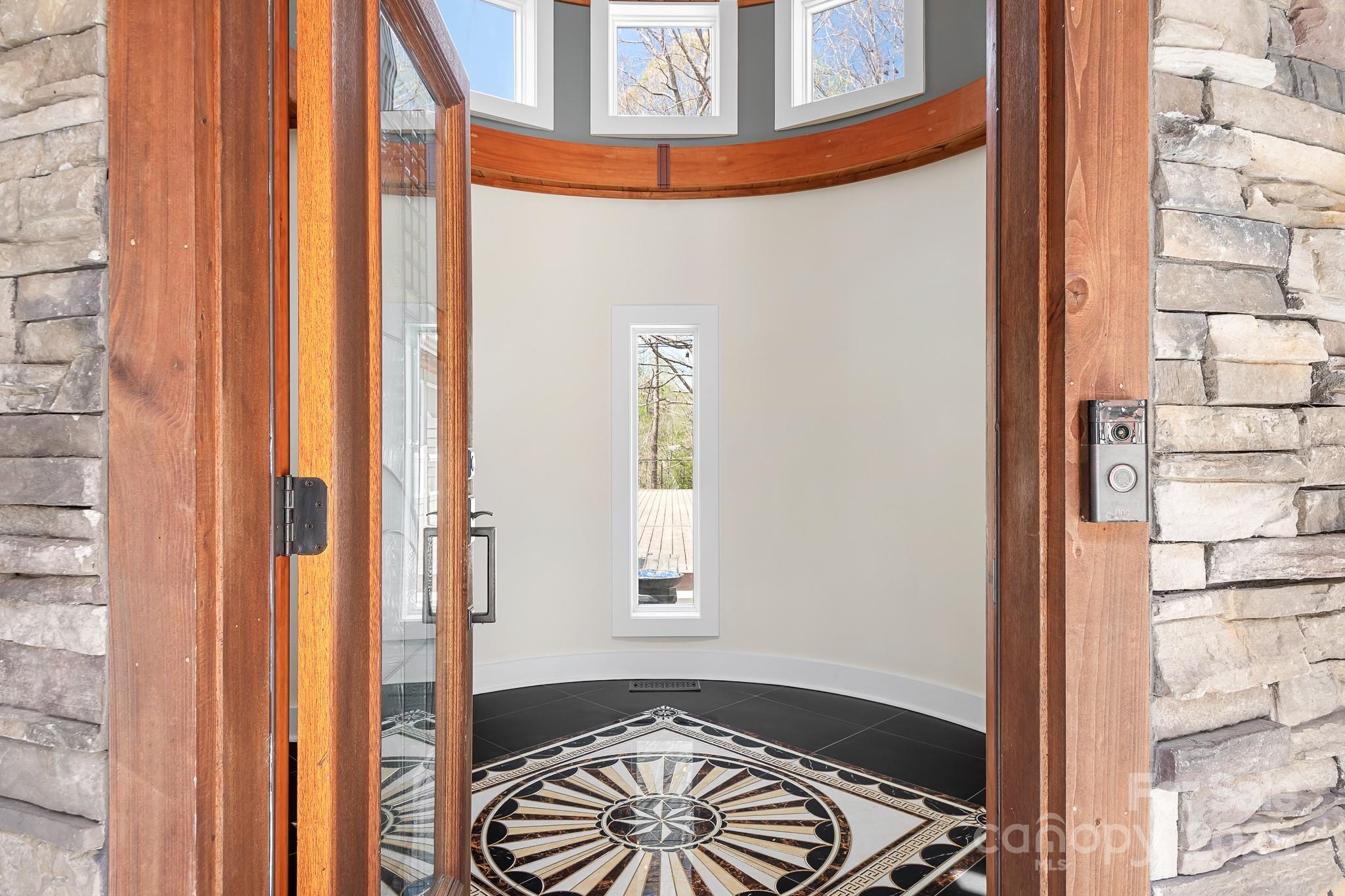 3249 Ivey Creek Road — Maiden