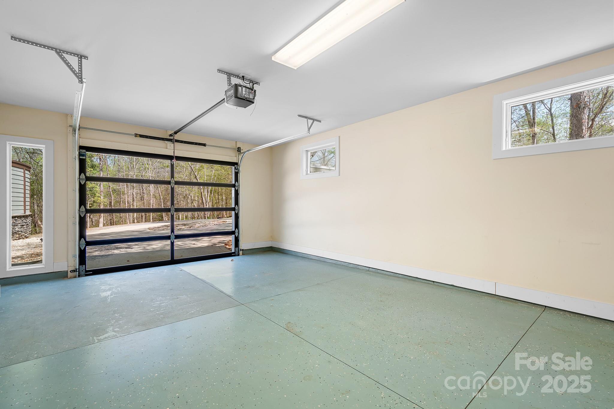 3249 Ivey Creek Road — Maiden