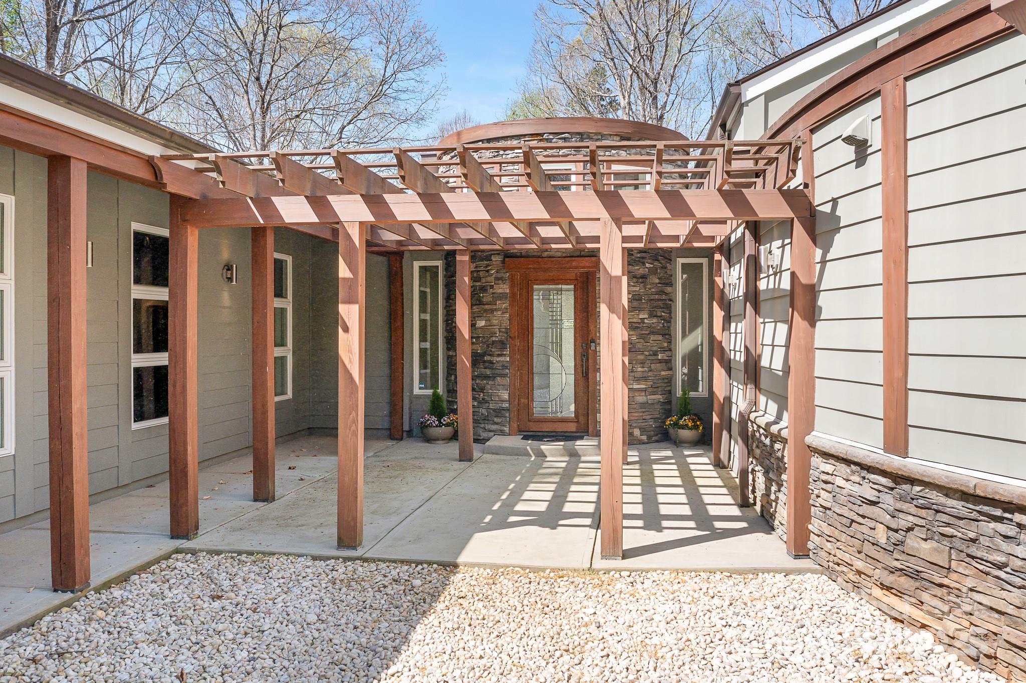 3249 Ivey Creek Road — Maiden