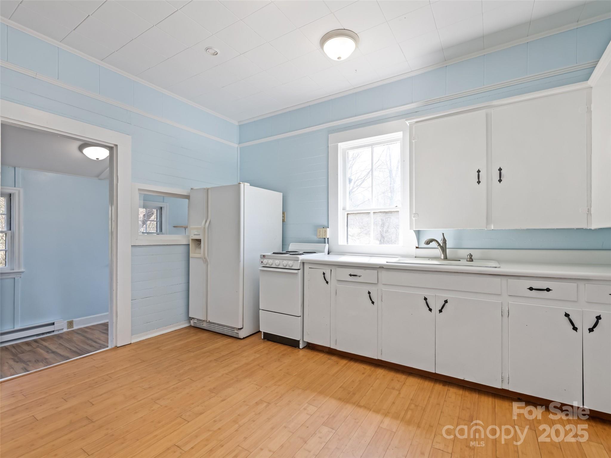 442 and 440 Walnut Street — Waynesville